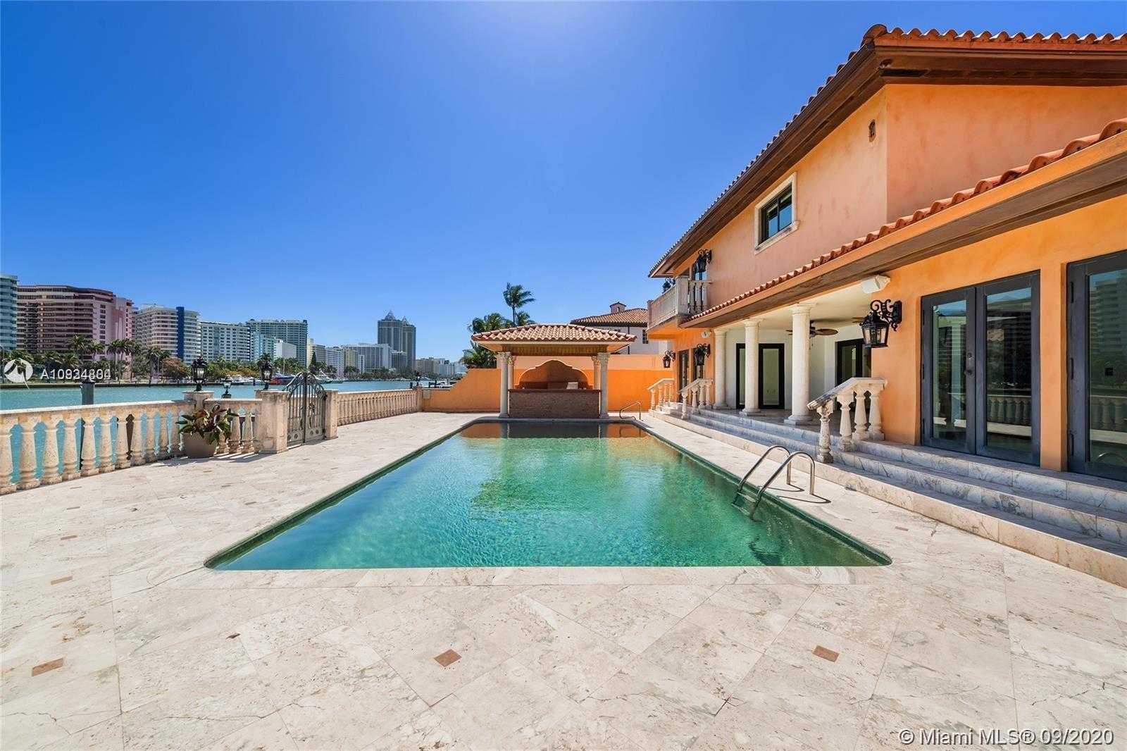 Small Image of 5445 PINE TREE DR, Miami Beach Number 24