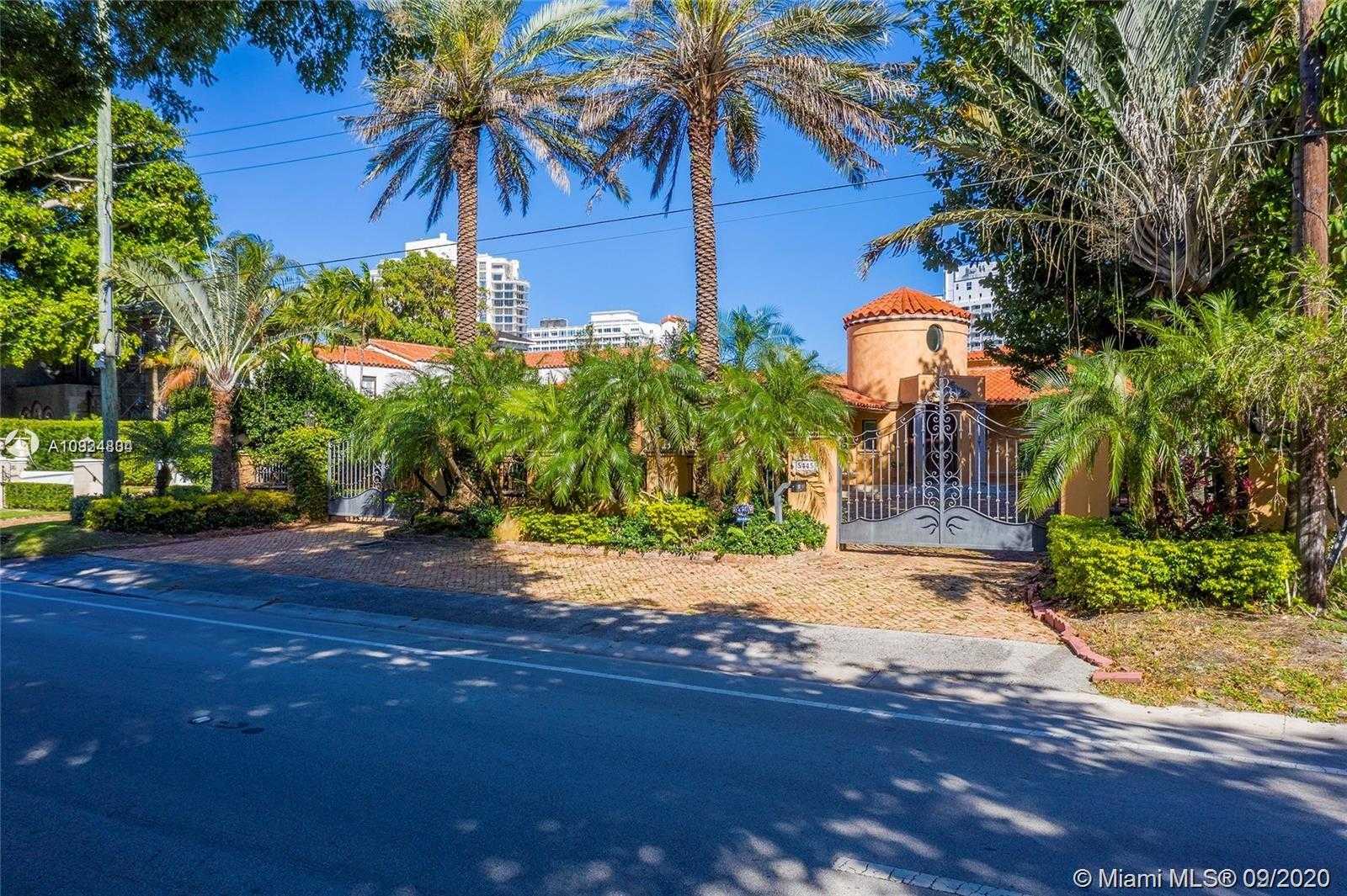Small Image of 5445 PINE TREE DR, Miami Beach Number 29