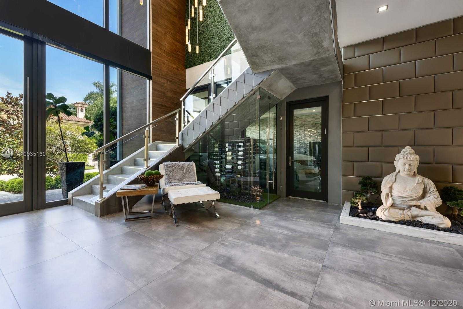 Small Image of 2542 AQUA VISTA BLVD, Fort Lauderdale Number 17
