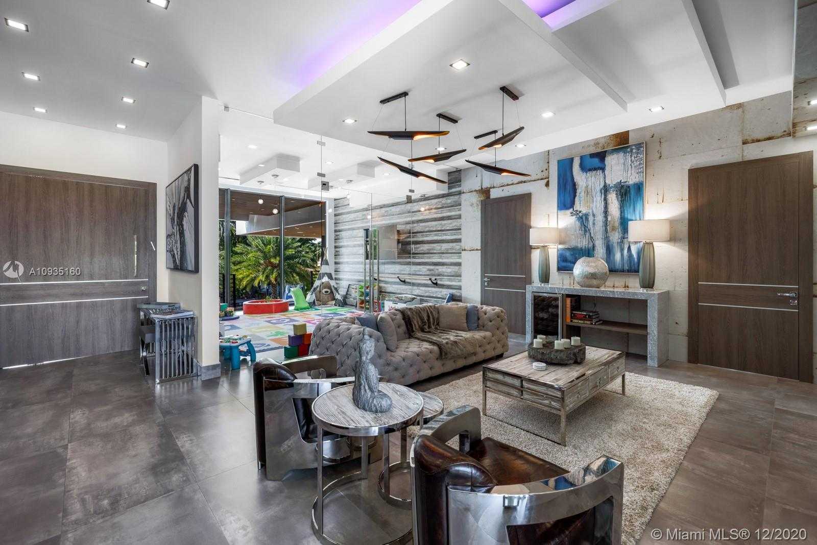 Small Image of 2542 AQUA VISTA BLVD, Fort Lauderdale Number 18