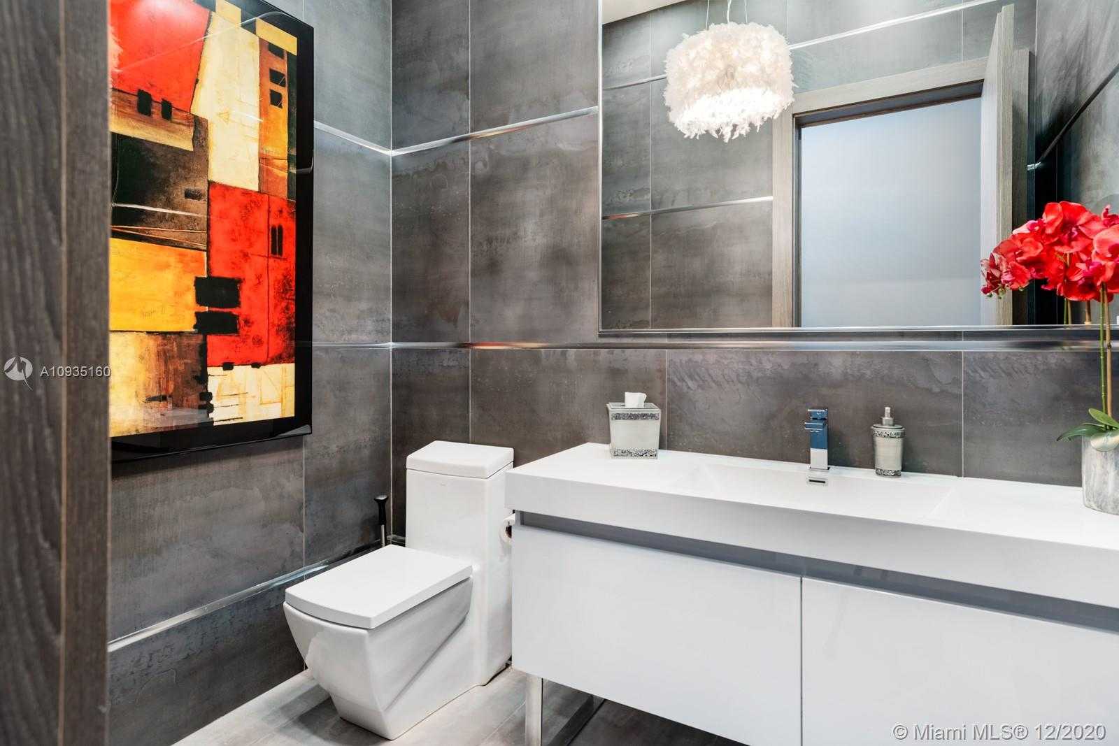 Small Image of 2542 AQUA VISTA BLVD, Fort Lauderdale Number 32