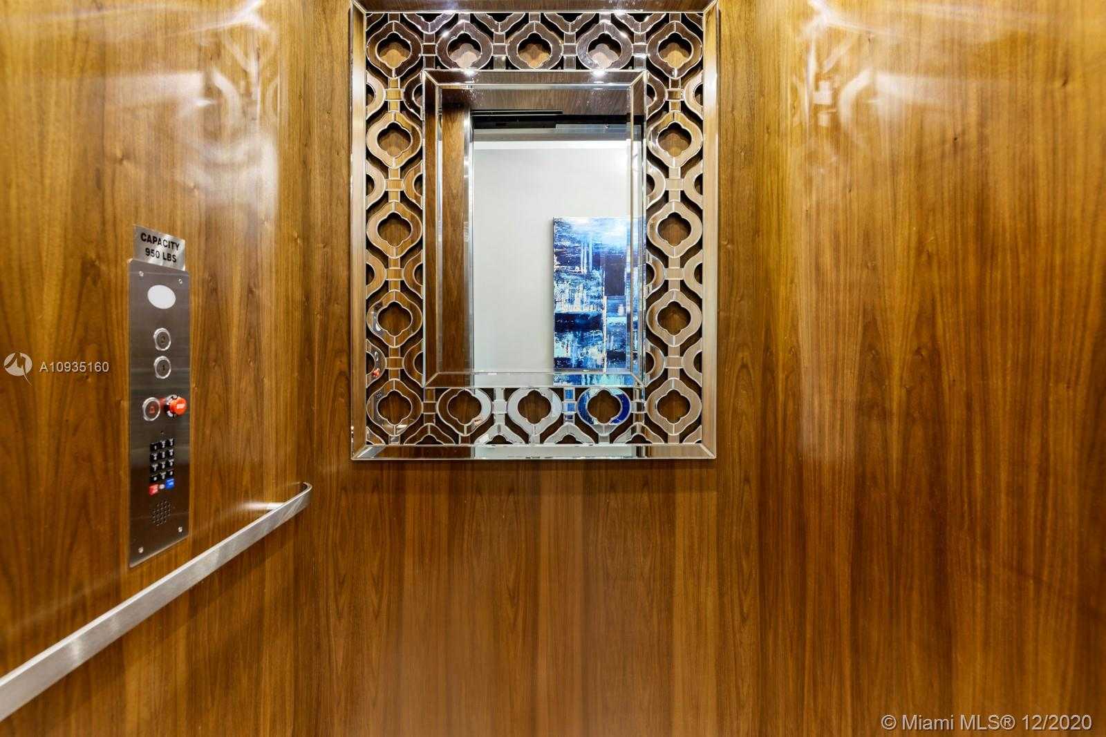 Small Image of 2542 AQUA VISTA BLVD, Fort Lauderdale Number 33