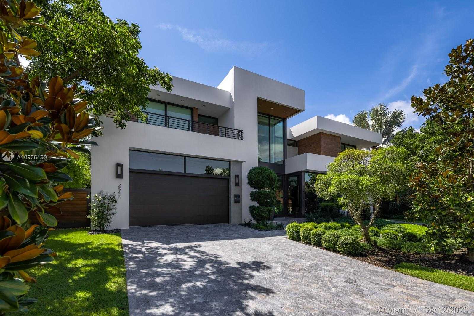 Small Image of 2542 AQUA VISTA BLVD, Fort Lauderdale Number 4