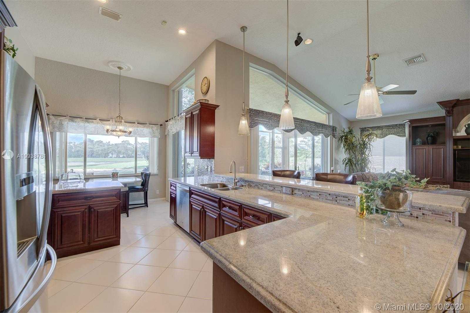 Small Image of 7757 NORTH WEST 79TH ST, Tamarac Number 16