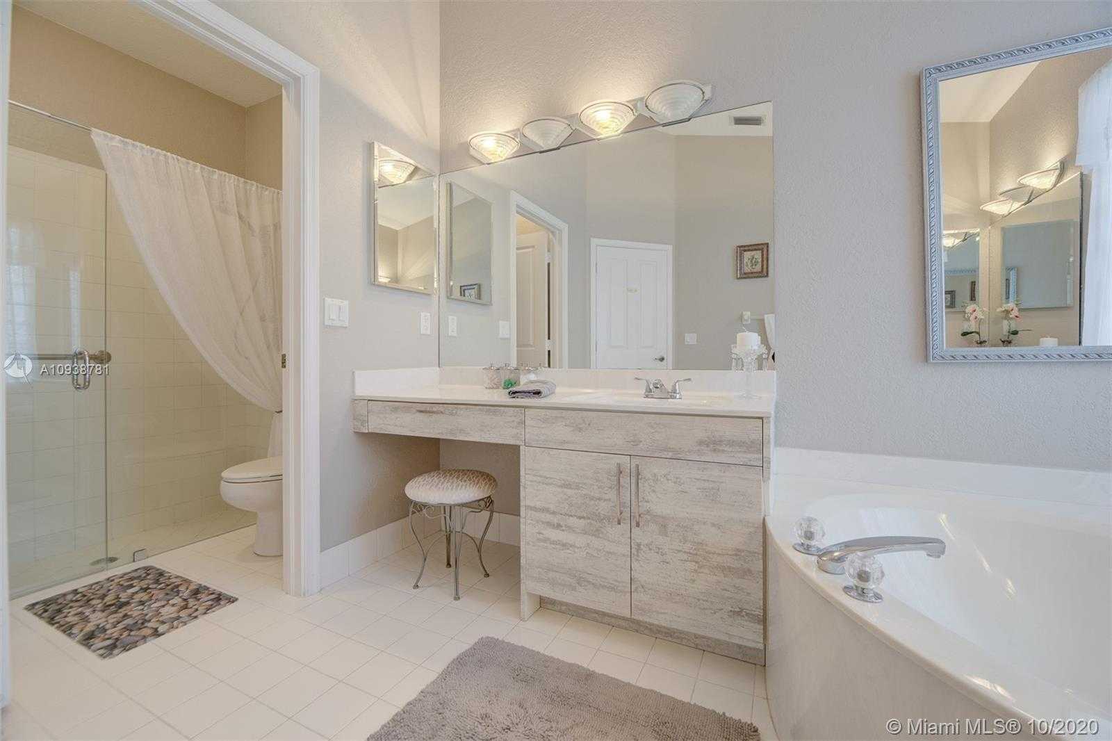 Small Image of 7757 NORTH WEST 79TH ST, Tamarac Number 27