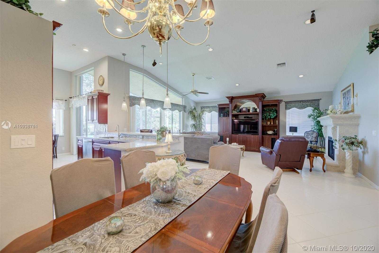 Small Image of 7757 NORTH WEST 79TH ST, Tamarac Number 9