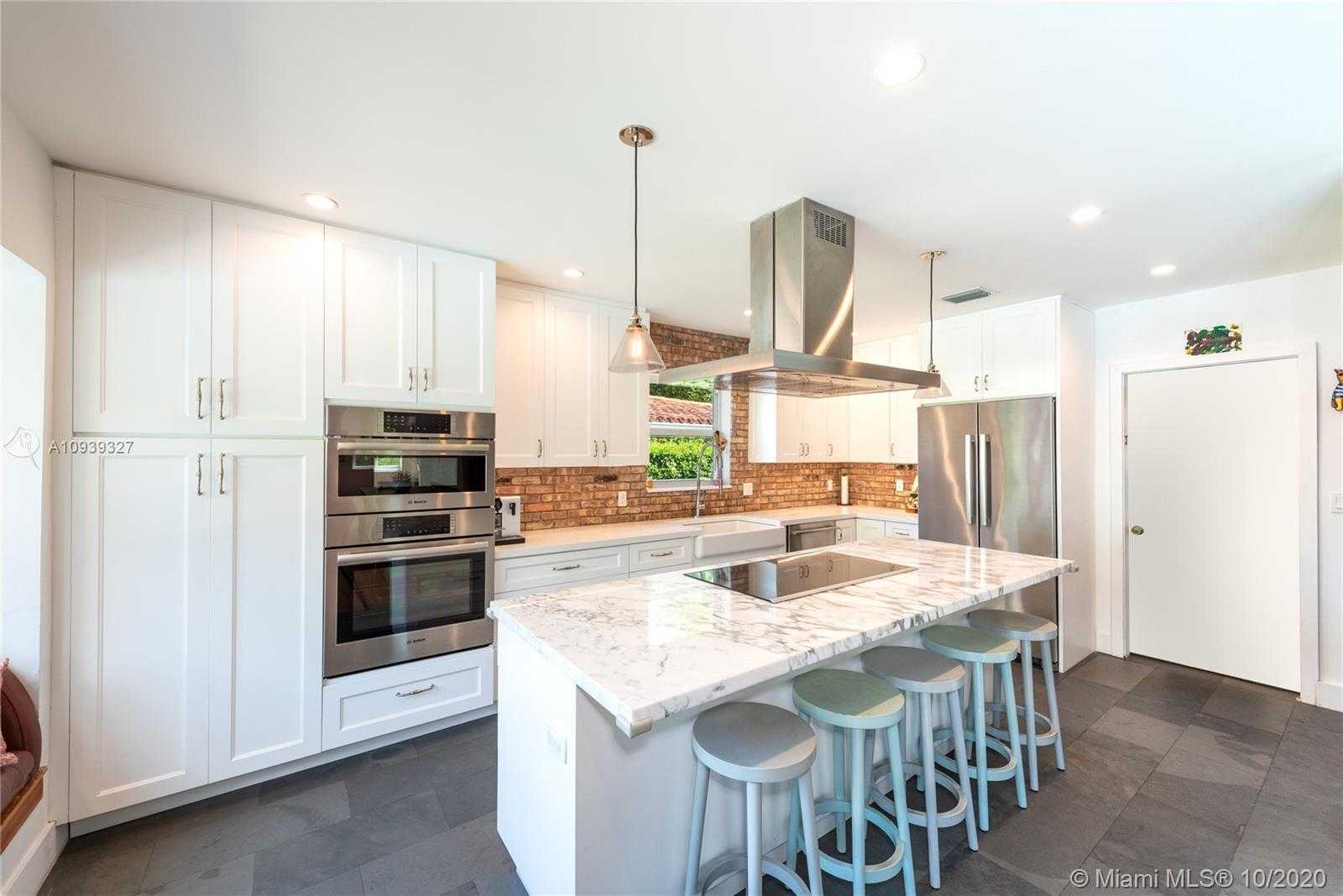 Small Image of 1206 FERDINAND ST, Coral Gables Number 10