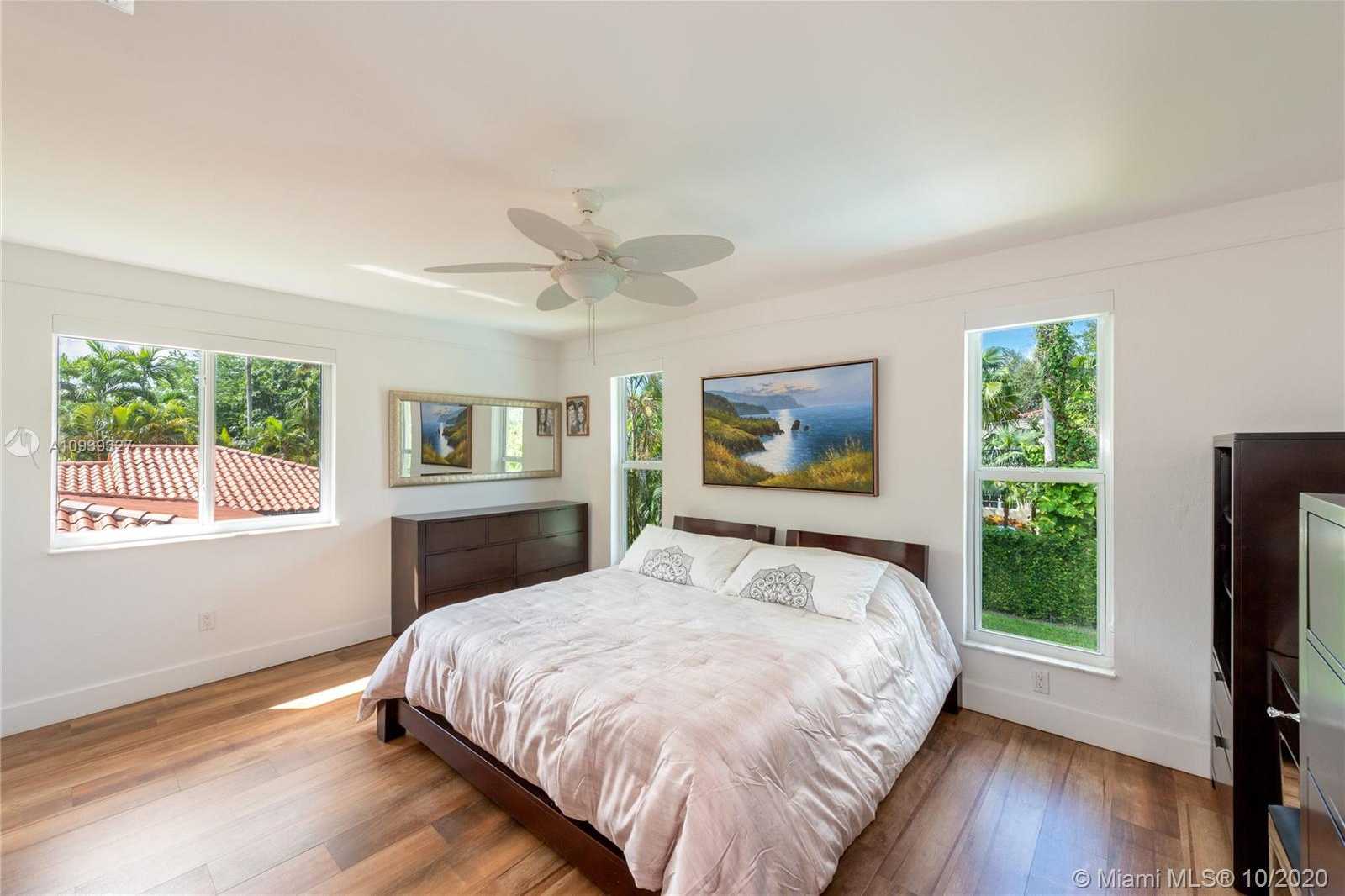 Small Image of 1206 FERDINAND ST, Coral Gables Number 17