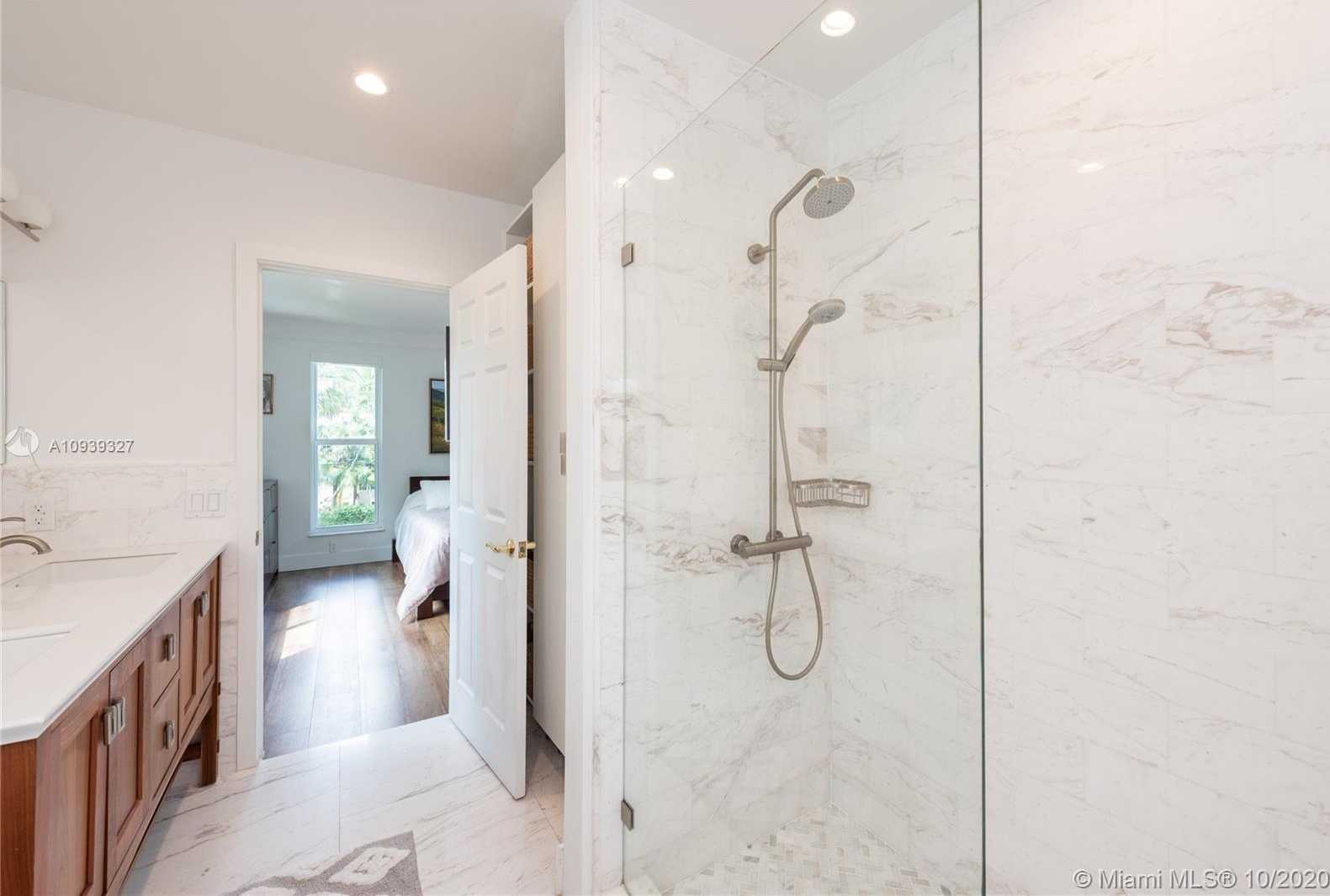 Small Image of 1206 FERDINAND ST, Coral Gables Number 19