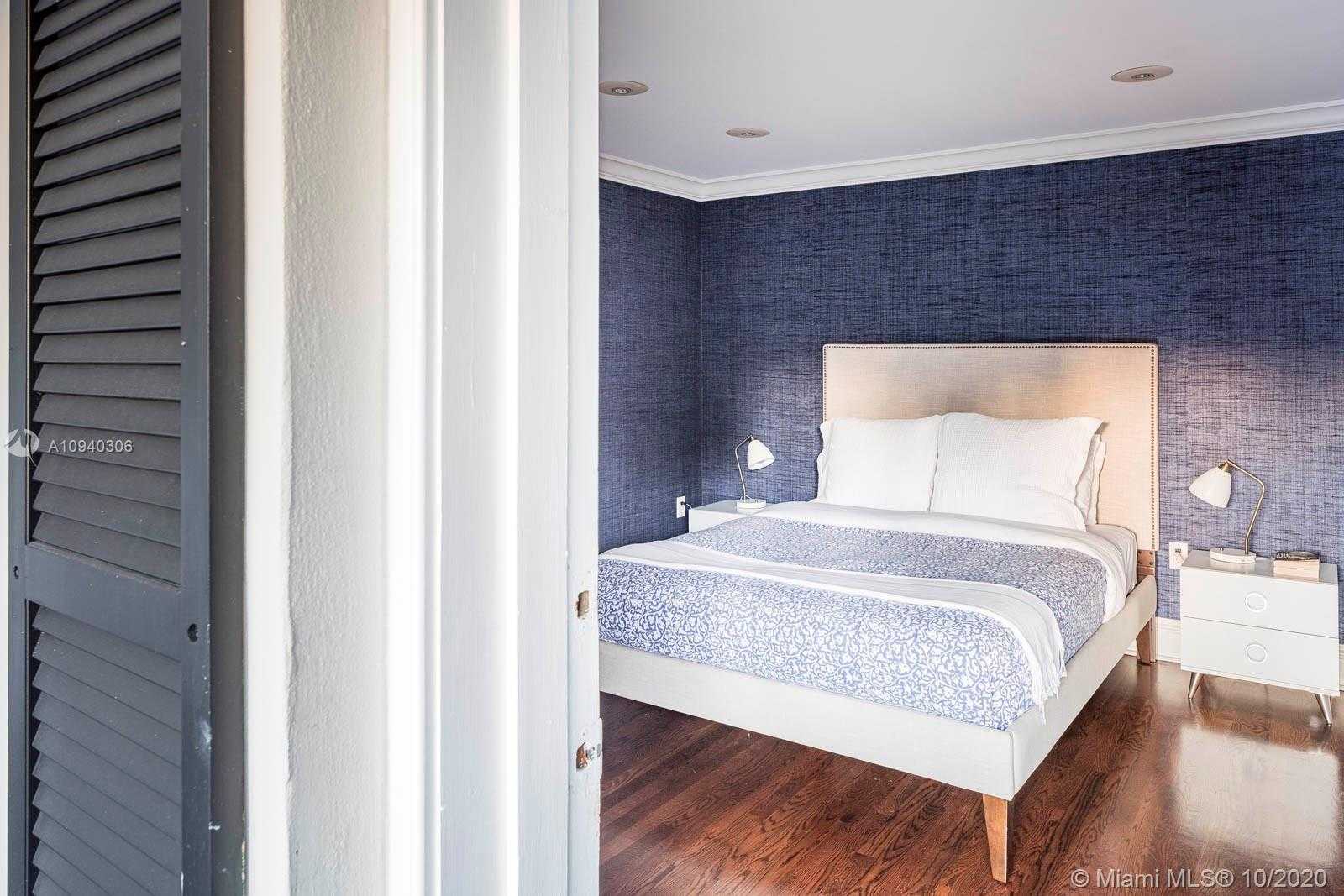 Small Image of 2569 LAKE AVE, Miami Beach Number 22