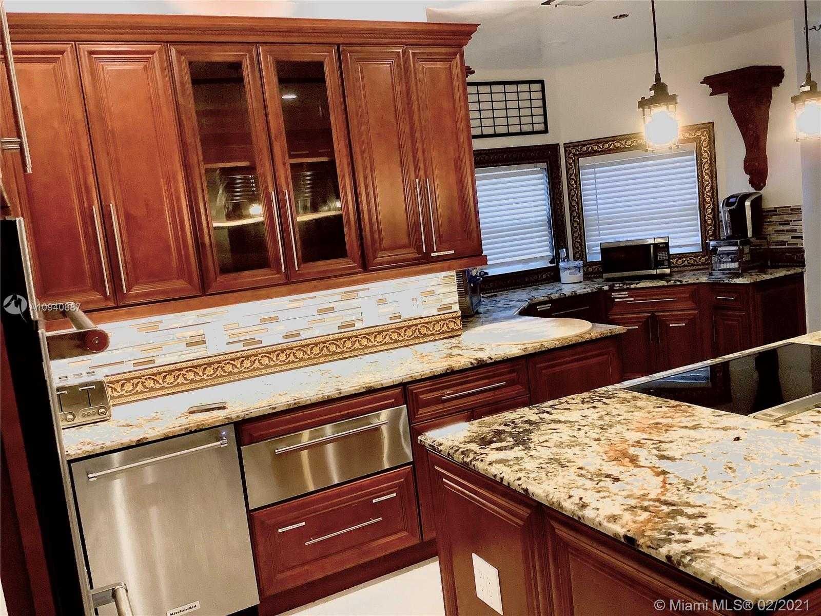 Small Image of 16302 NORTH WEST 14TH ST, Pembroke Pines Number 10