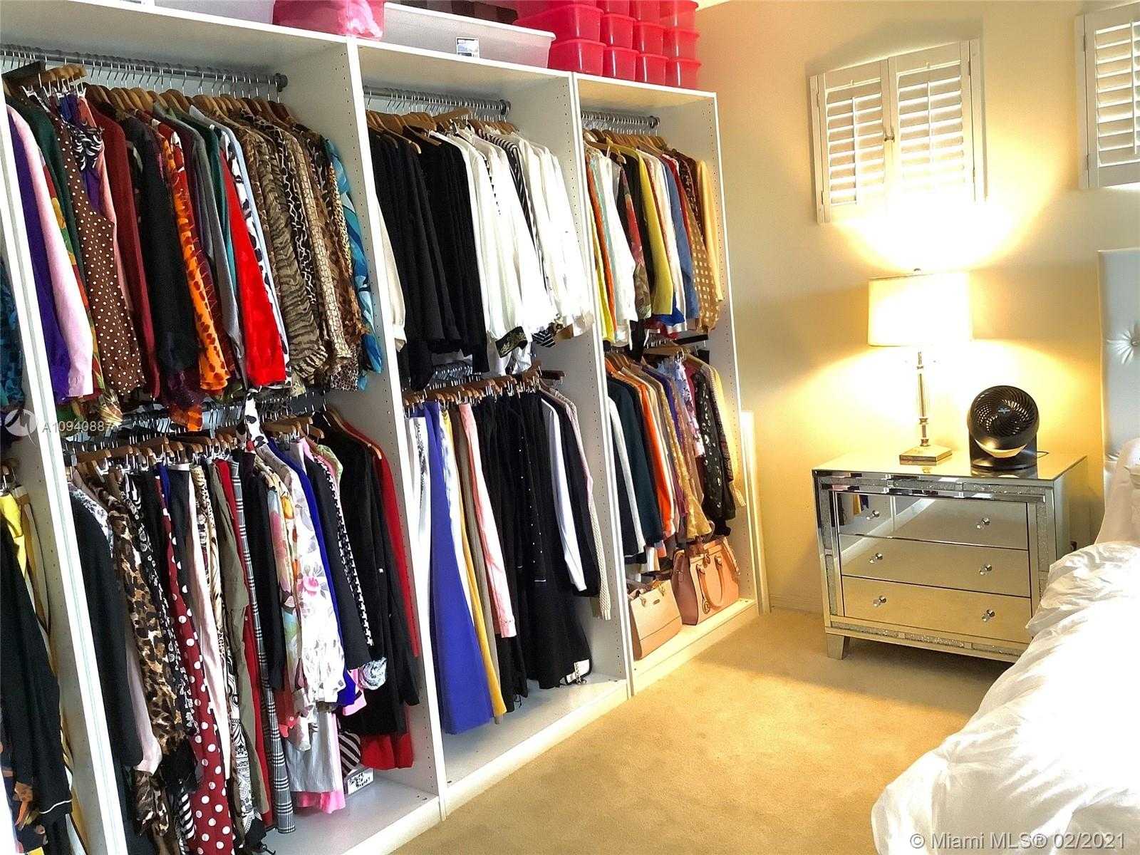 Small Image of 16302 NORTH WEST 14TH ST, Pembroke Pines Number 12