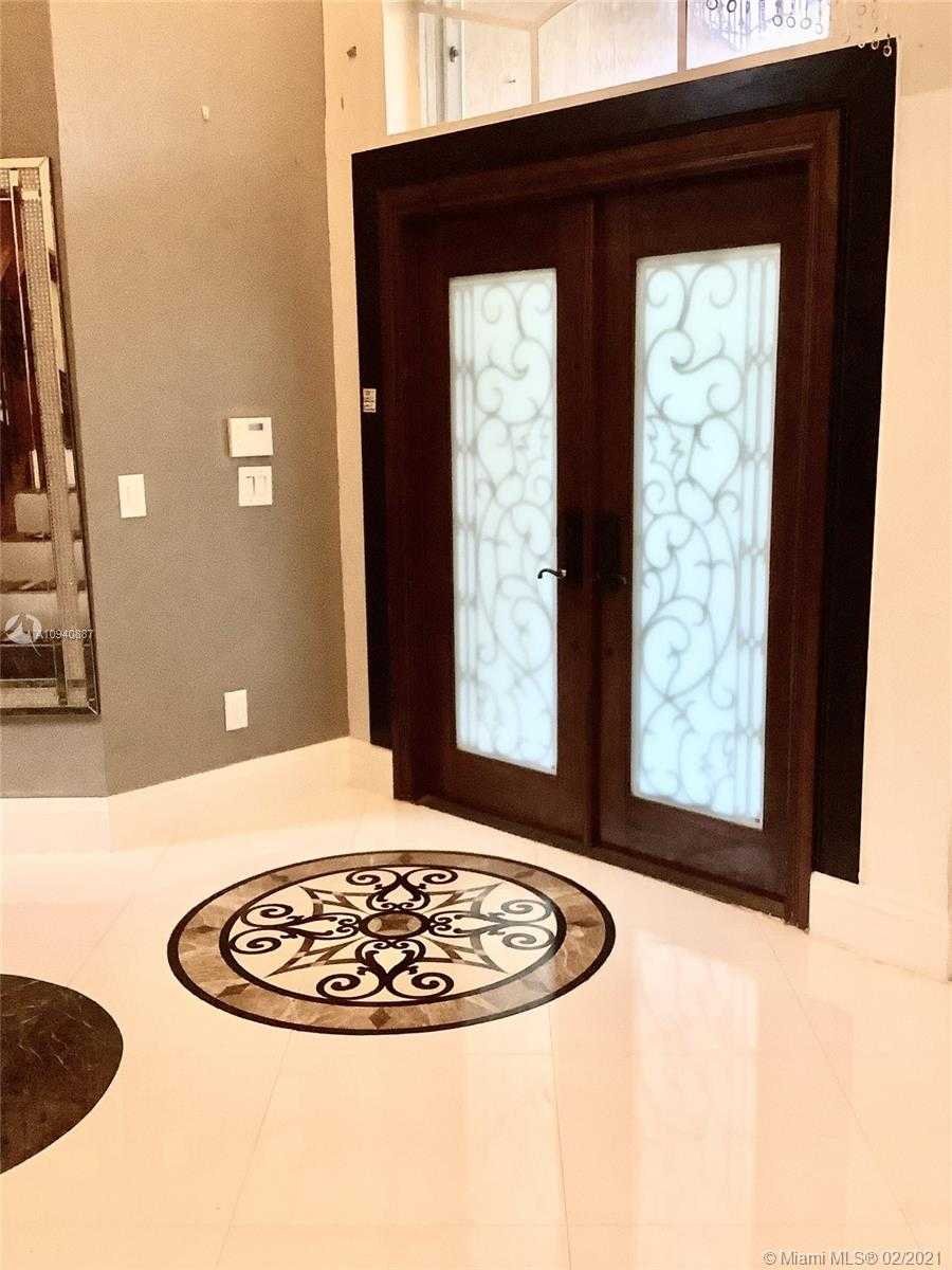 Small Image of 16302 NORTH WEST 14TH ST, Pembroke Pines Number 5