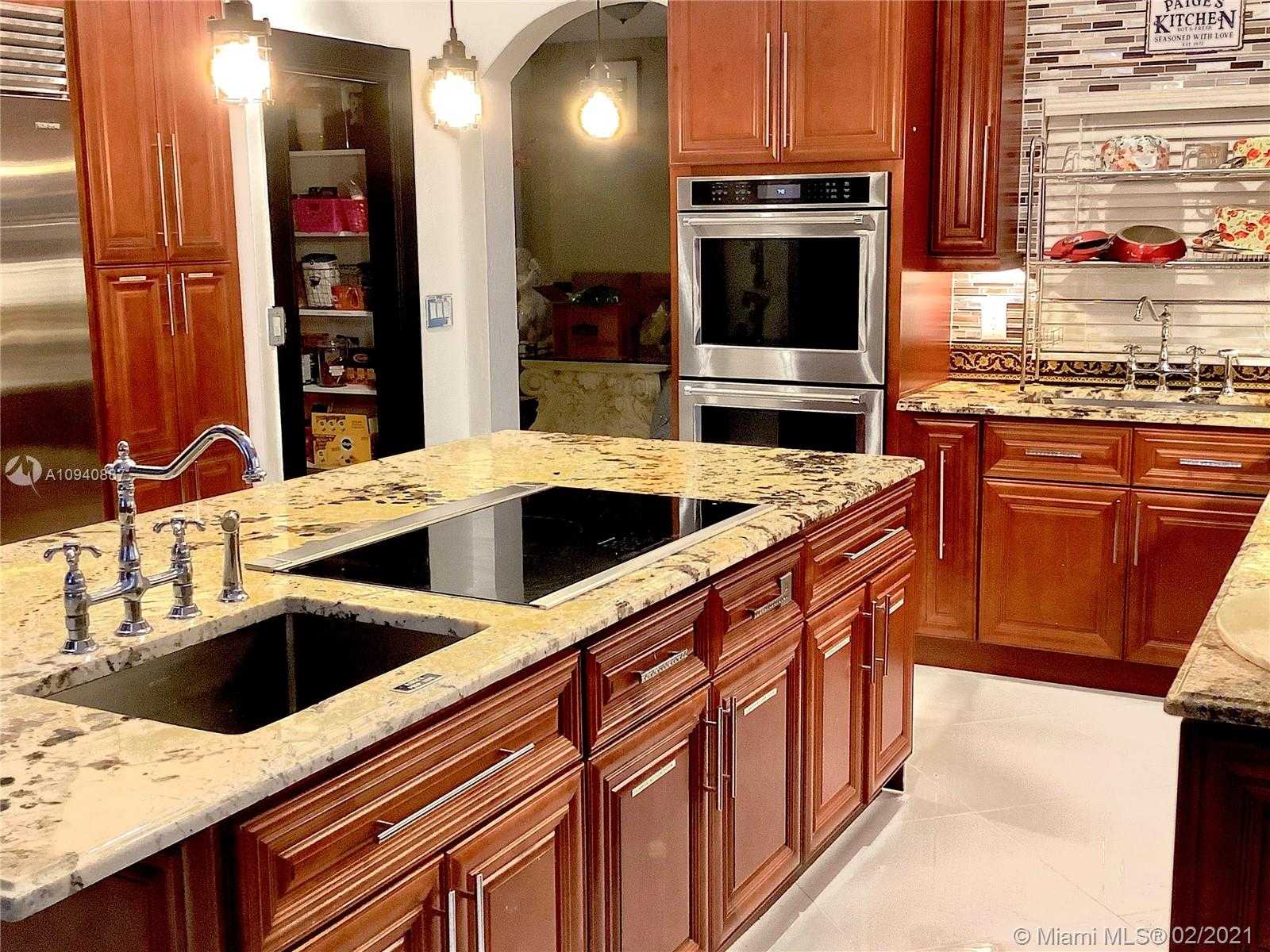 Small Image of 16302 NORTH WEST 14TH ST, Pembroke Pines Number 9