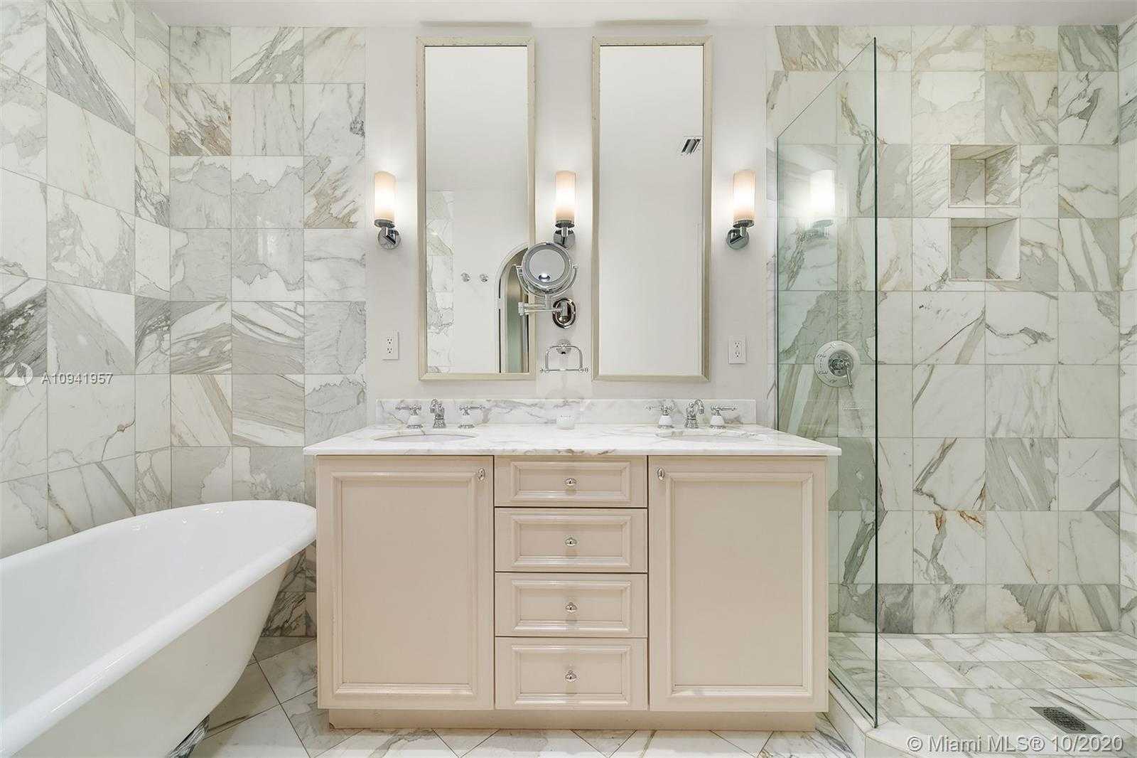 Small Image of 1302 ALHAMBRA CIR, Coral Gables Number 7
