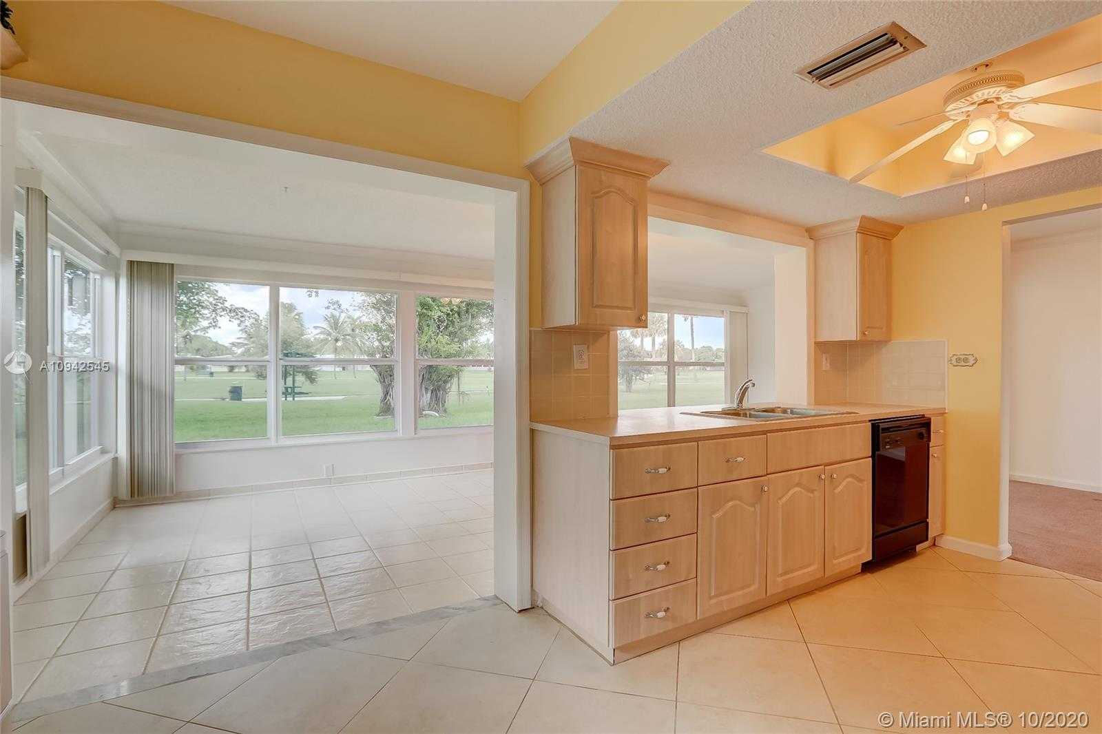 Small Image of 4509 NORTH WEST 45TH ST, Tamarac Number 13