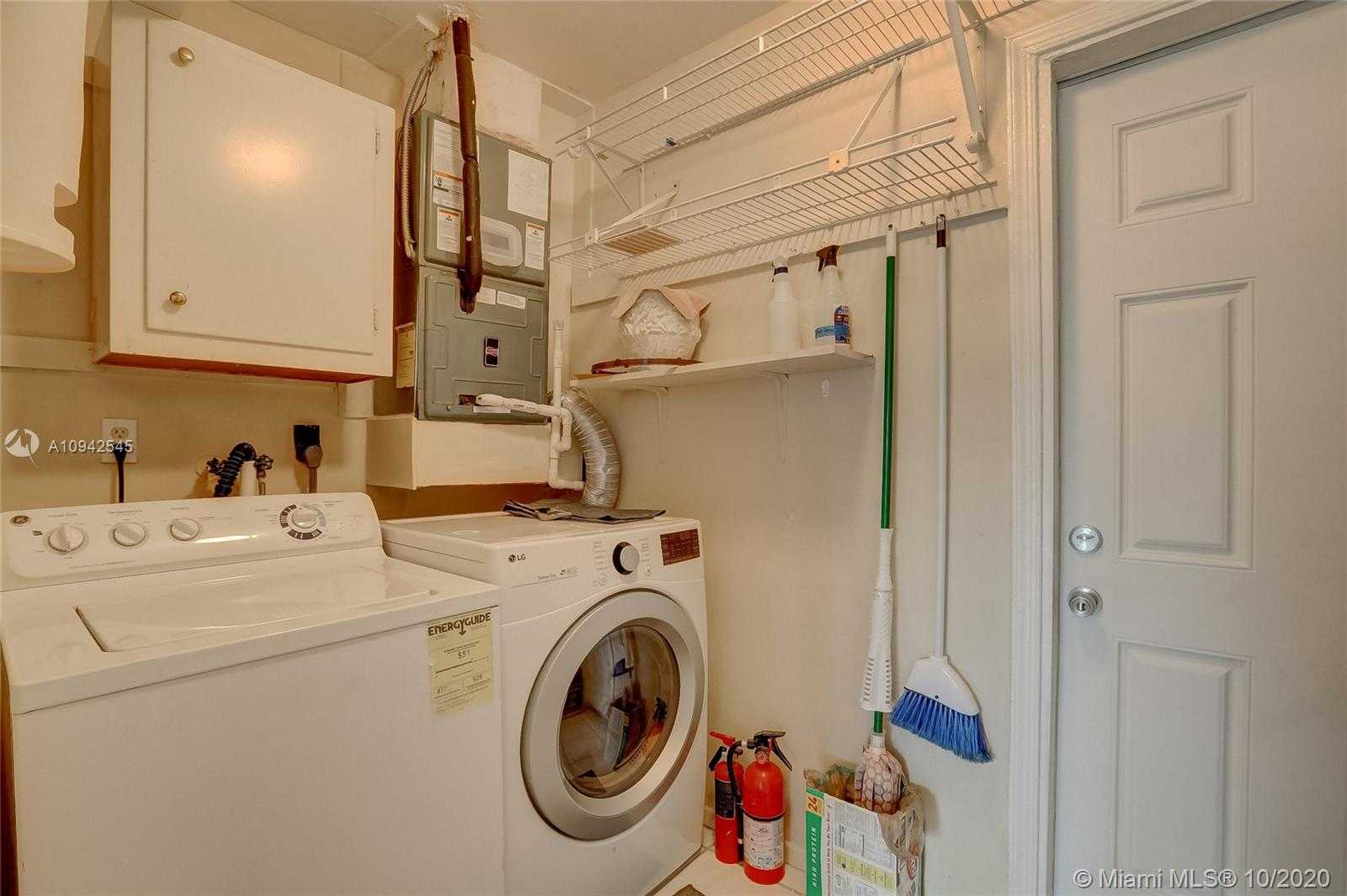 Small Image of 4509 NORTH WEST 45TH ST, Tamarac Number 15