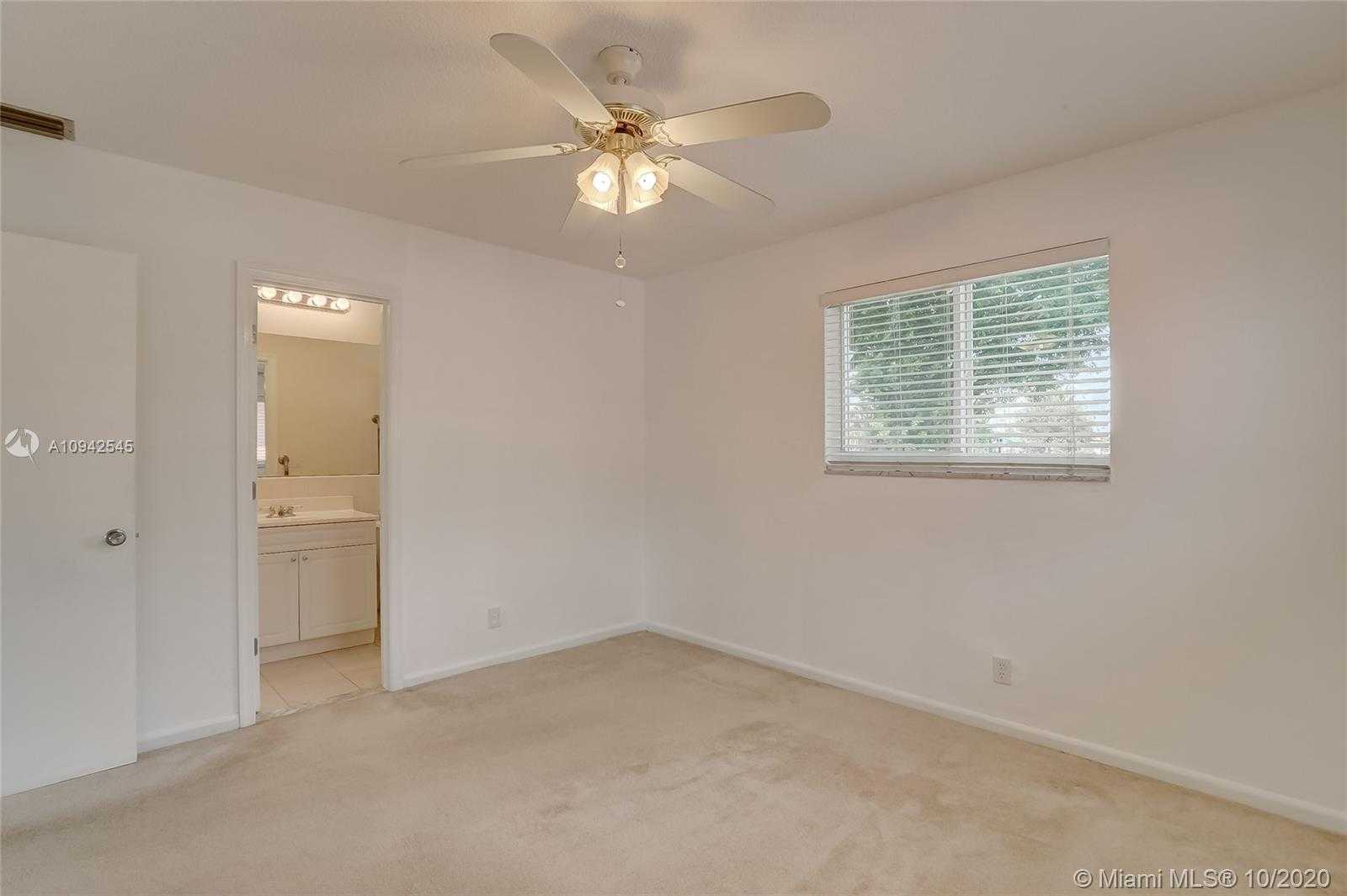 Small Image of 4509 NORTH WEST 45TH ST, Tamarac Number 17