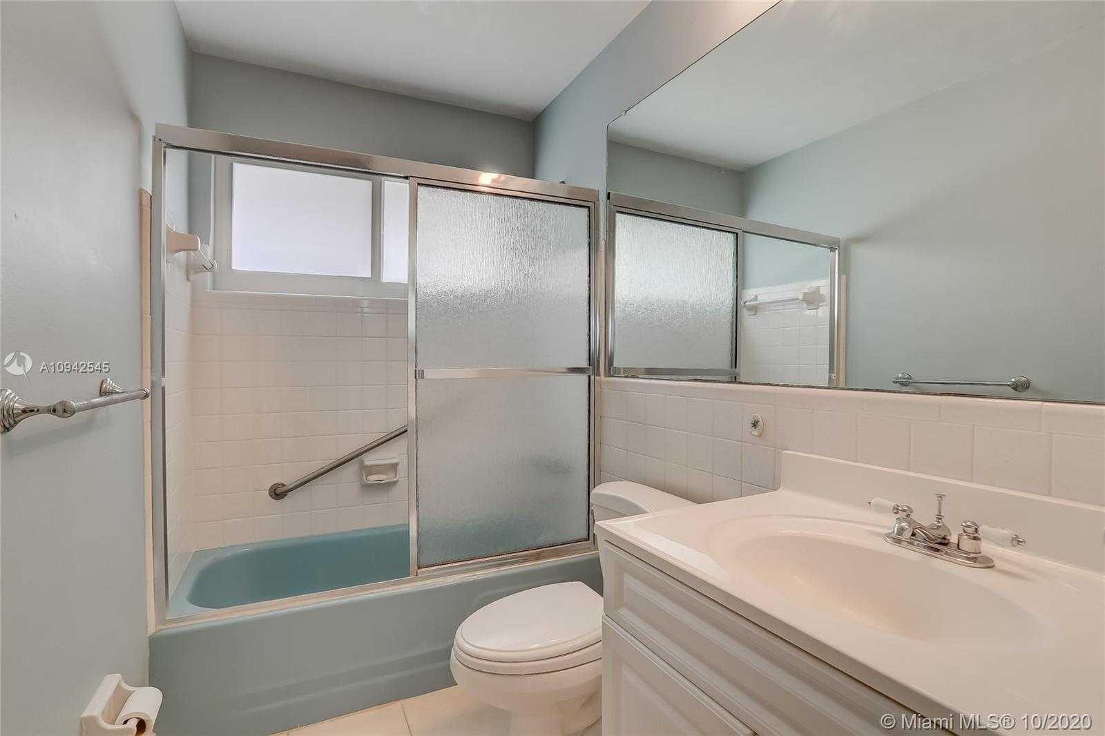 Small Image of 4509 NORTH WEST 45TH ST, Tamarac Number 20