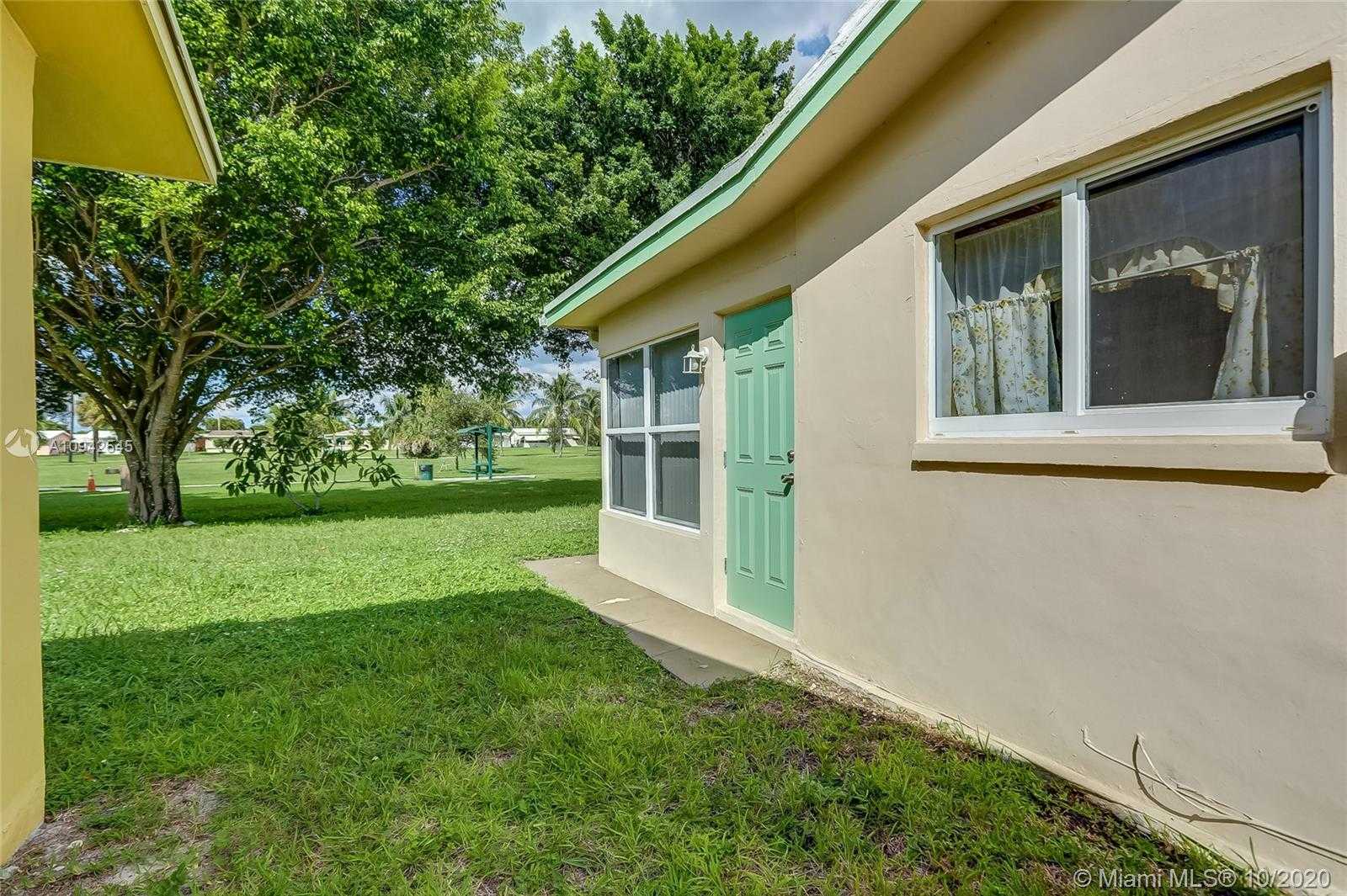 Small Image of 4509 NORTH WEST 45TH ST, Tamarac Number 21