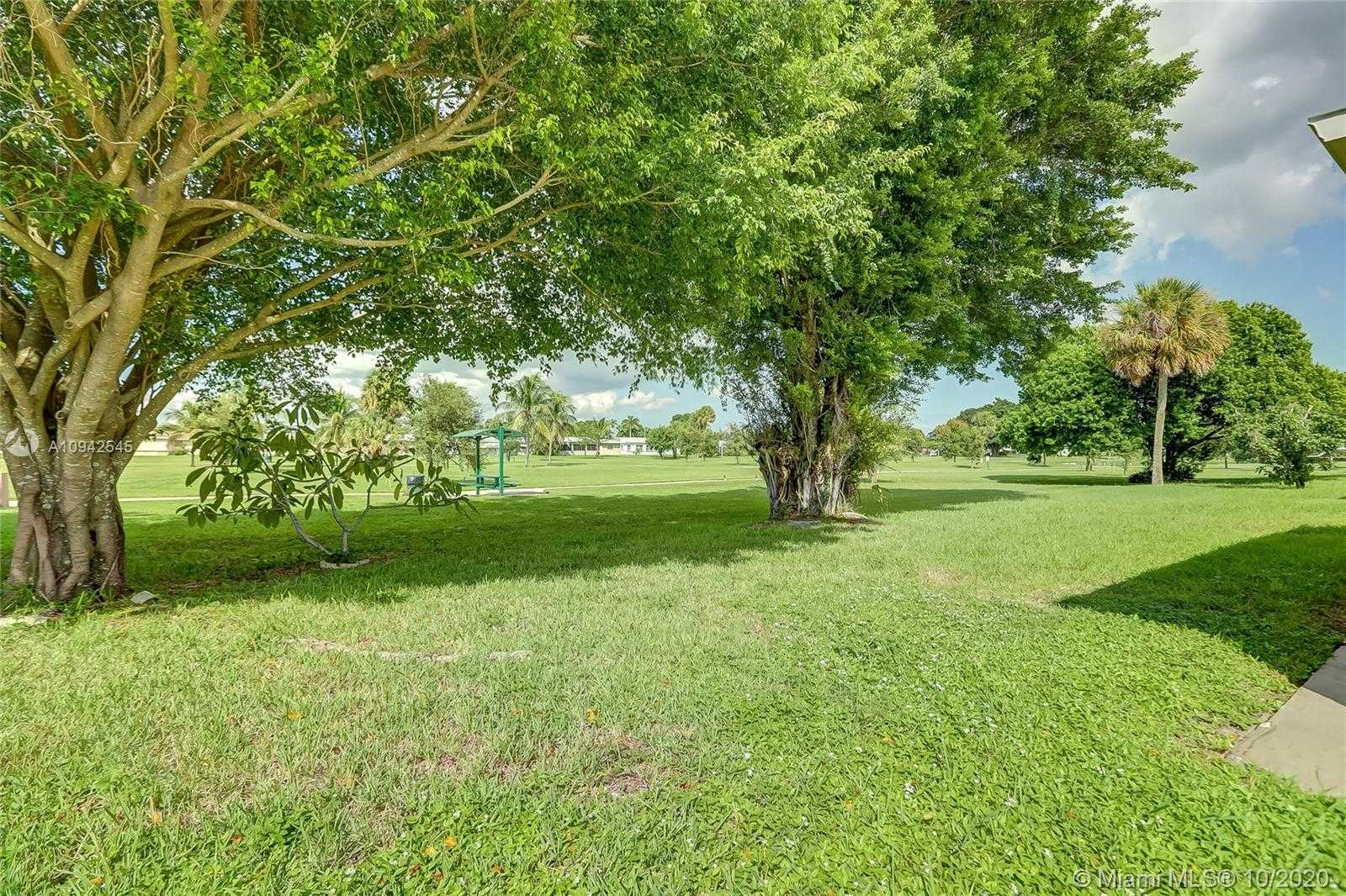 Small Image of 4509 NORTH WEST 45TH ST, Tamarac Number 22