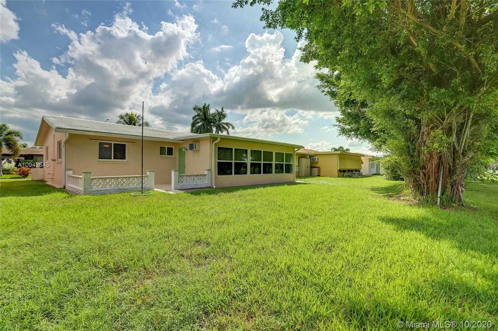 Small Image of 4509 NORTH WEST 45TH ST, Tamarac Number 24