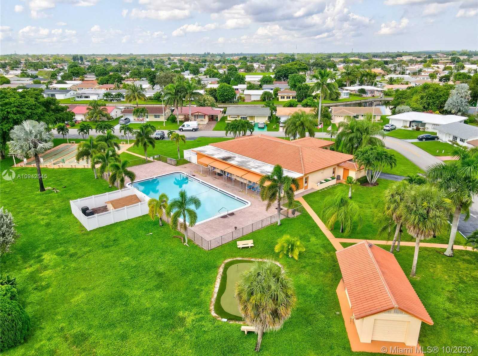 Small Image of 4509 NORTH WEST 45TH ST, Tamarac Number 35
