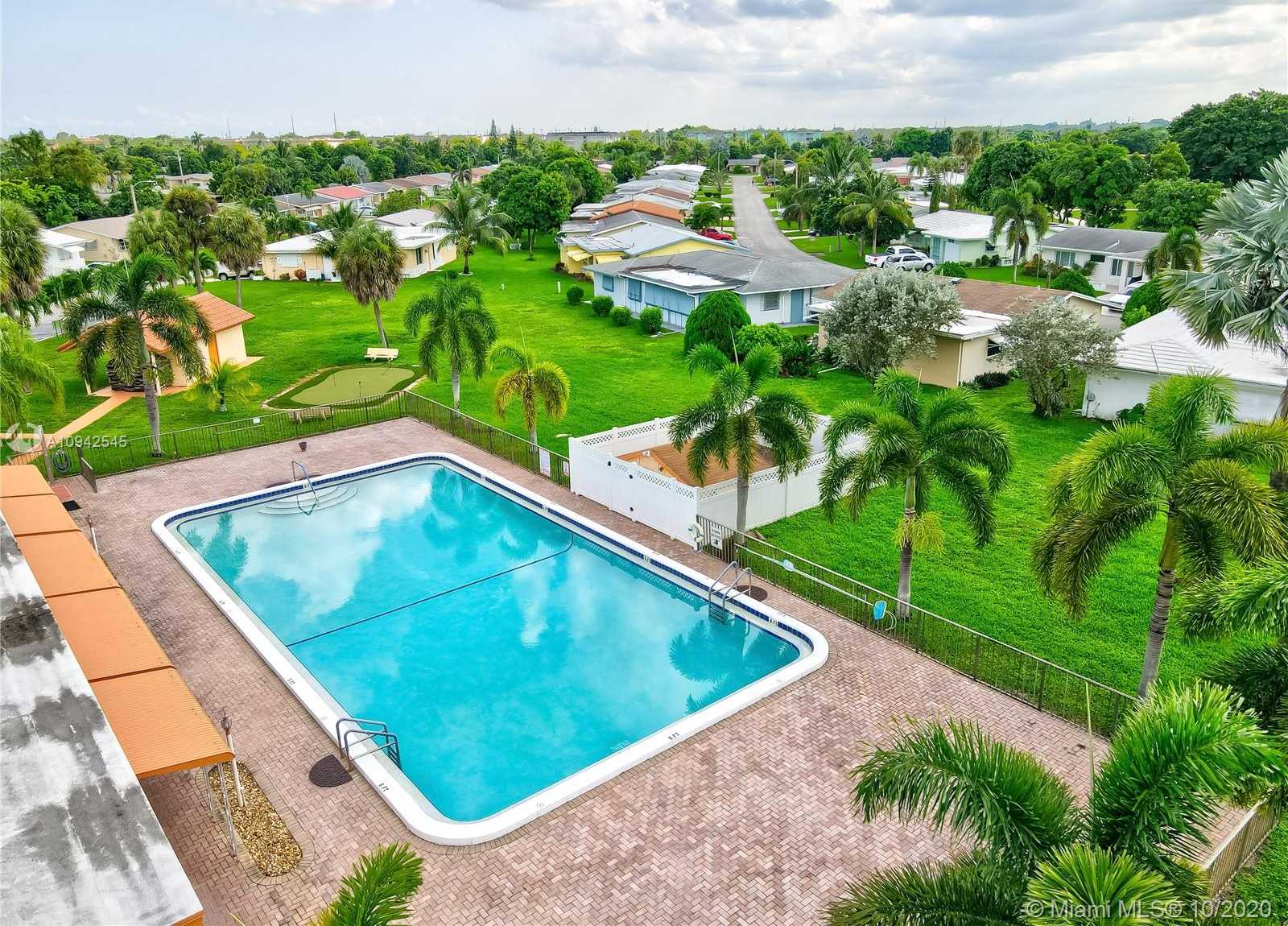 Small Image of 4509 NORTH WEST 45TH ST, Tamarac Number 36