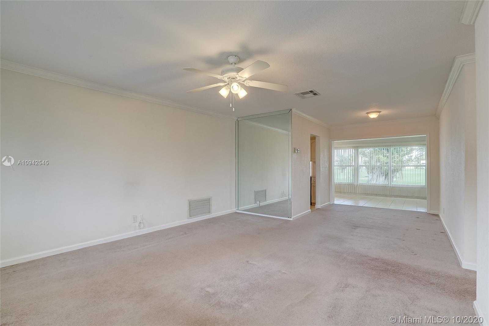 Small Image of 4509 NORTH WEST 45TH ST, Tamarac Number 4