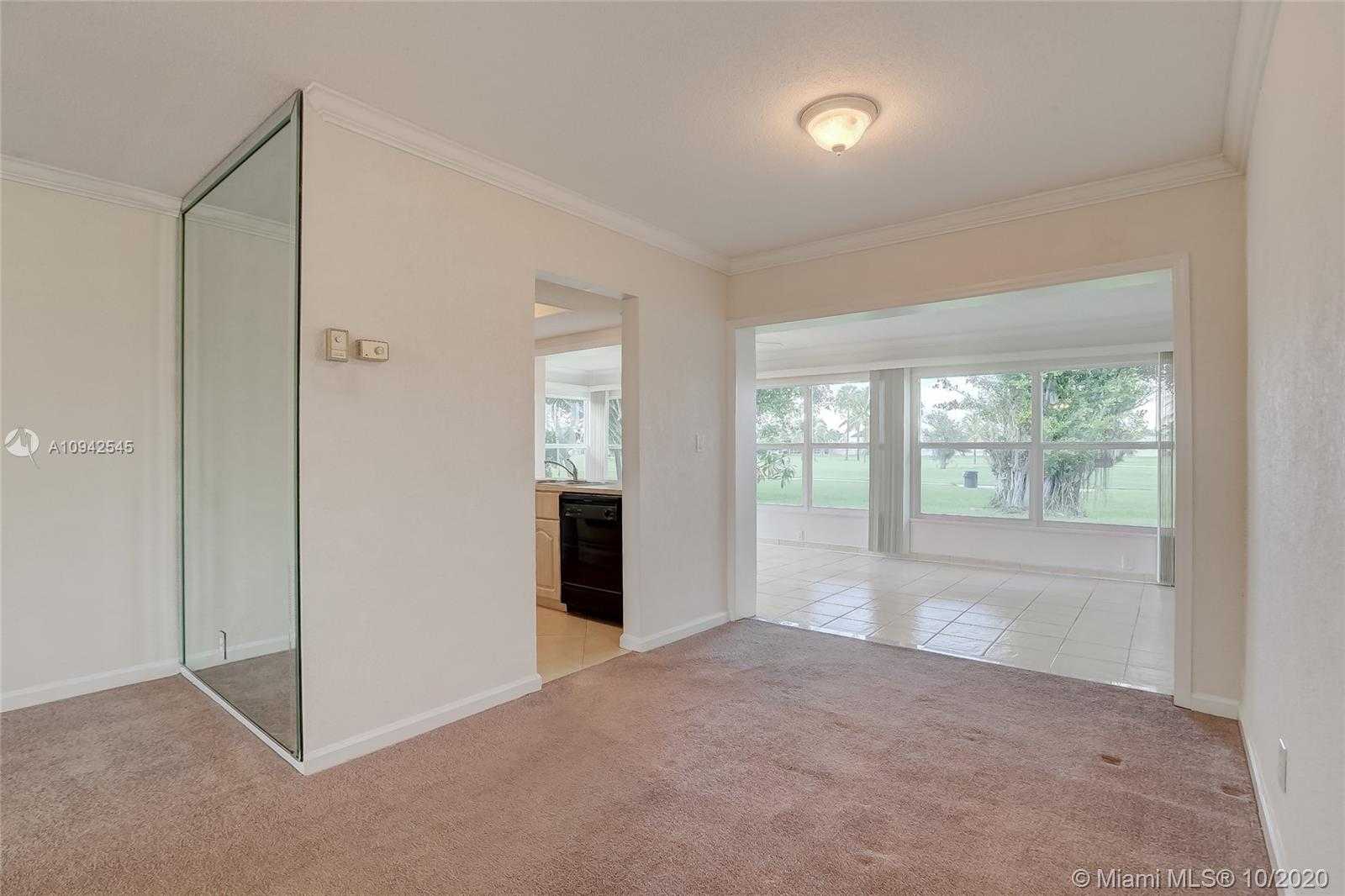 Small Image of 4509 NORTH WEST 45TH ST, Tamarac Number 5