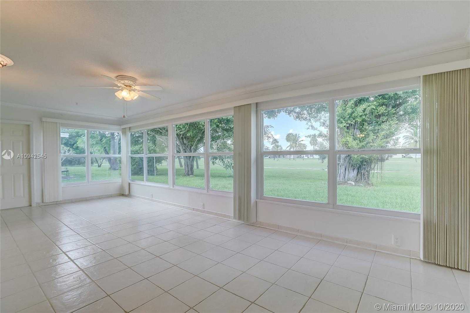 Small Image of 4509 NORTH WEST 45TH ST, Tamarac Number 7