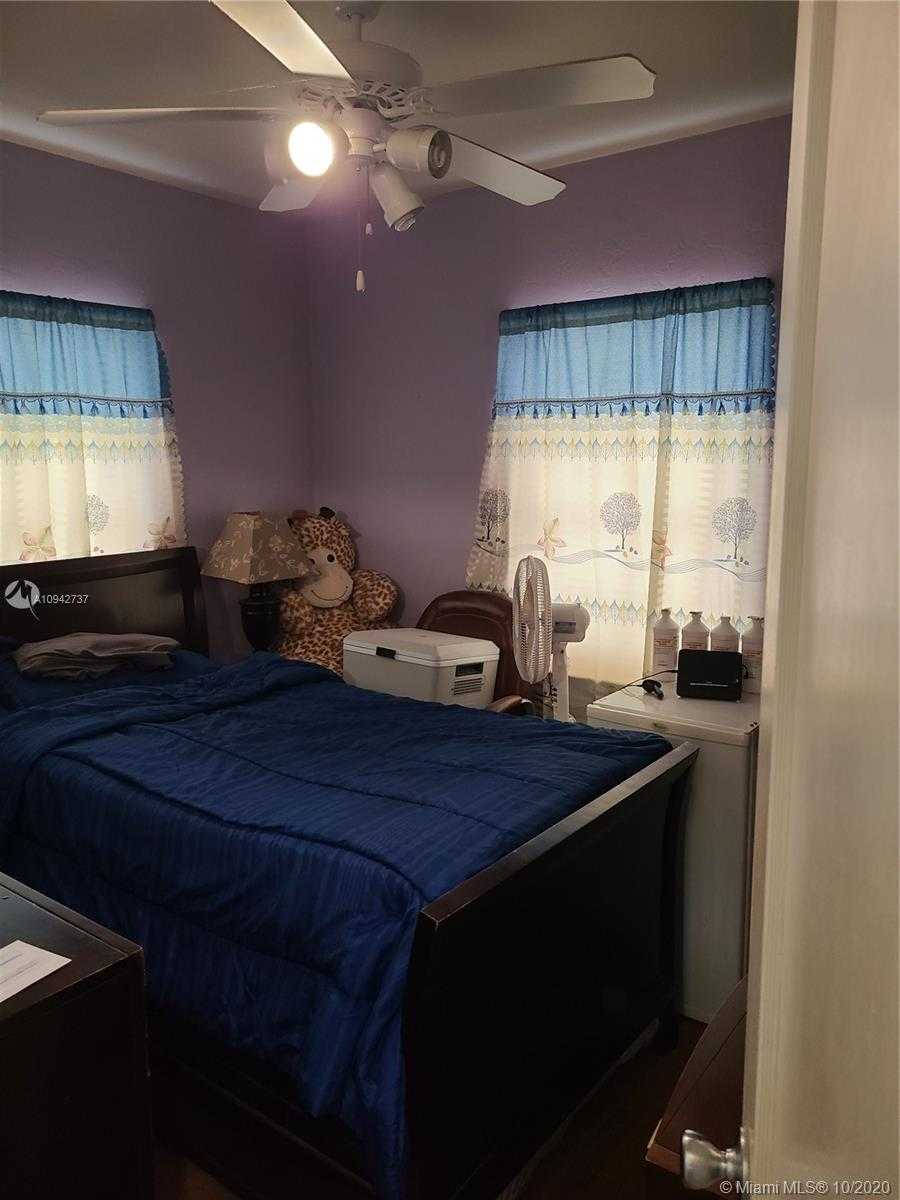 Small Image of 5961 SOUTH WEST 7TH ST, Miami Number 4