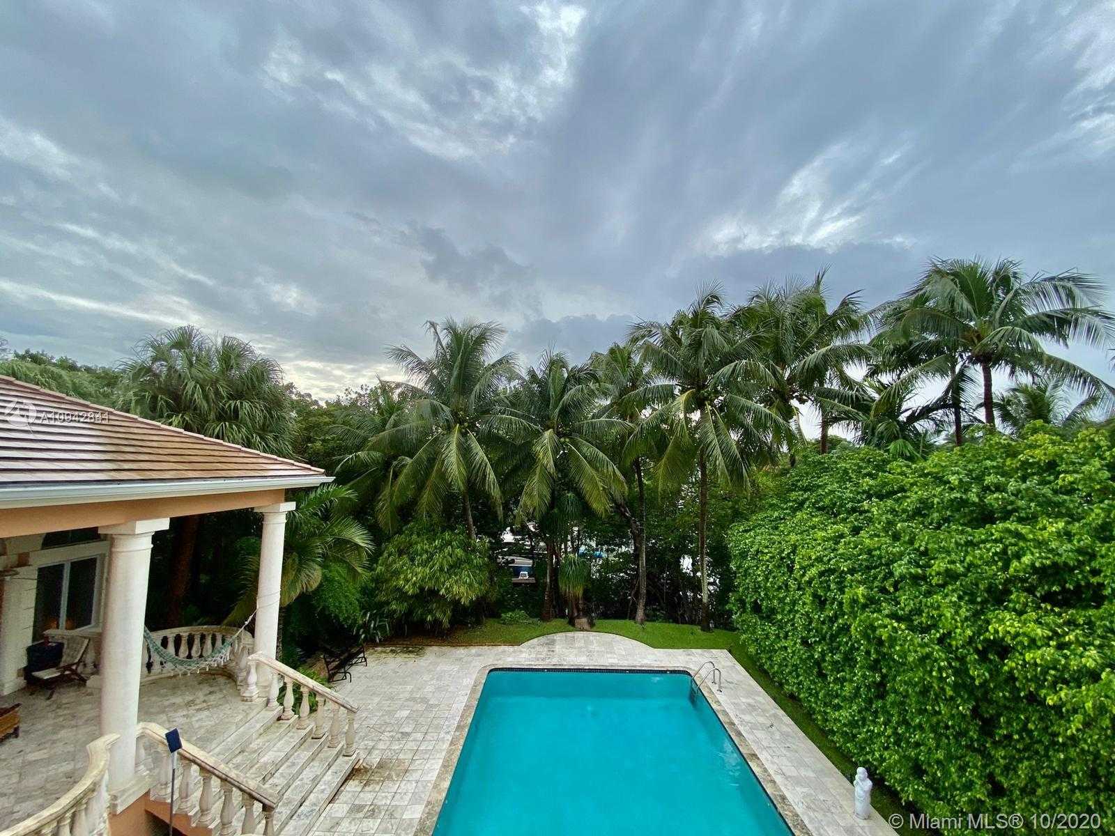 Small Image of 198 ISLA DORADA BLVD, Coral Gables Number 19