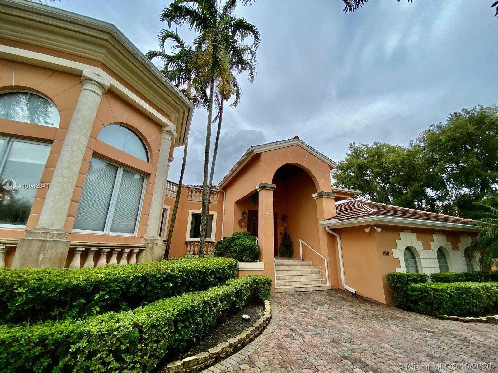 Small Image of 198 ISLA DORADA BLVD, Coral Gables Number 2