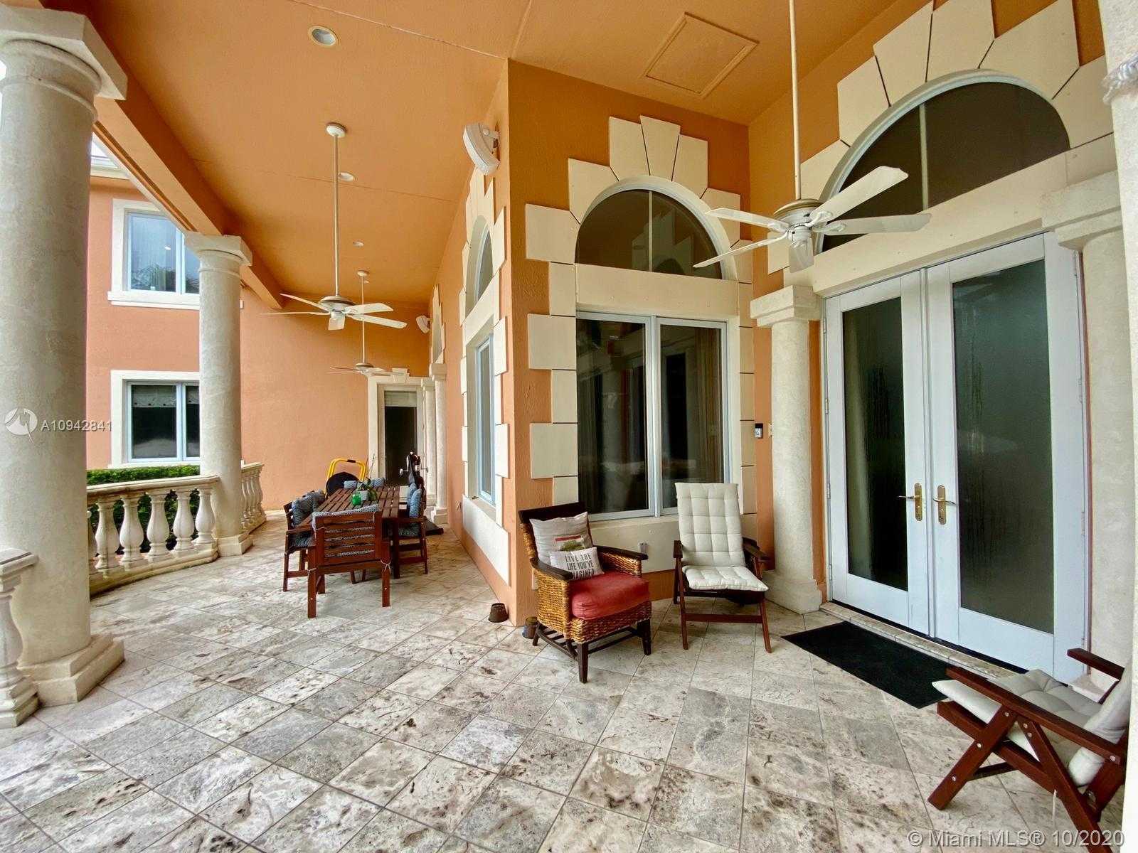 Small Image of 198 ISLA DORADA BLVD, Coral Gables Number 22