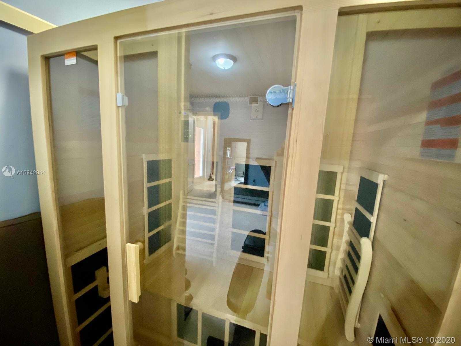 Small Image of 198 ISLA DORADA BLVD, Coral Gables Number 35