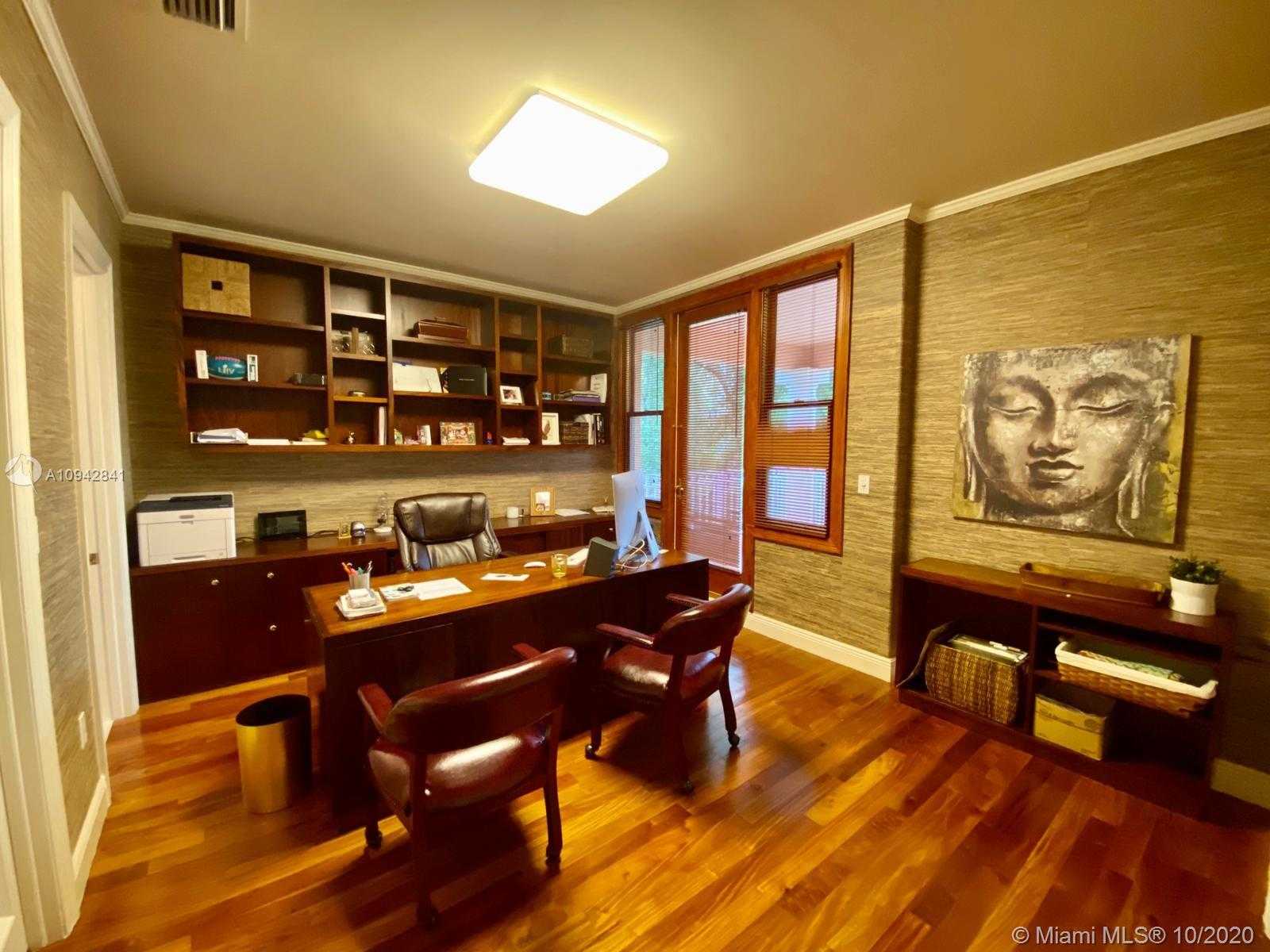 Small Image of 198 ISLA DORADA BLVD, Coral Gables Number 37