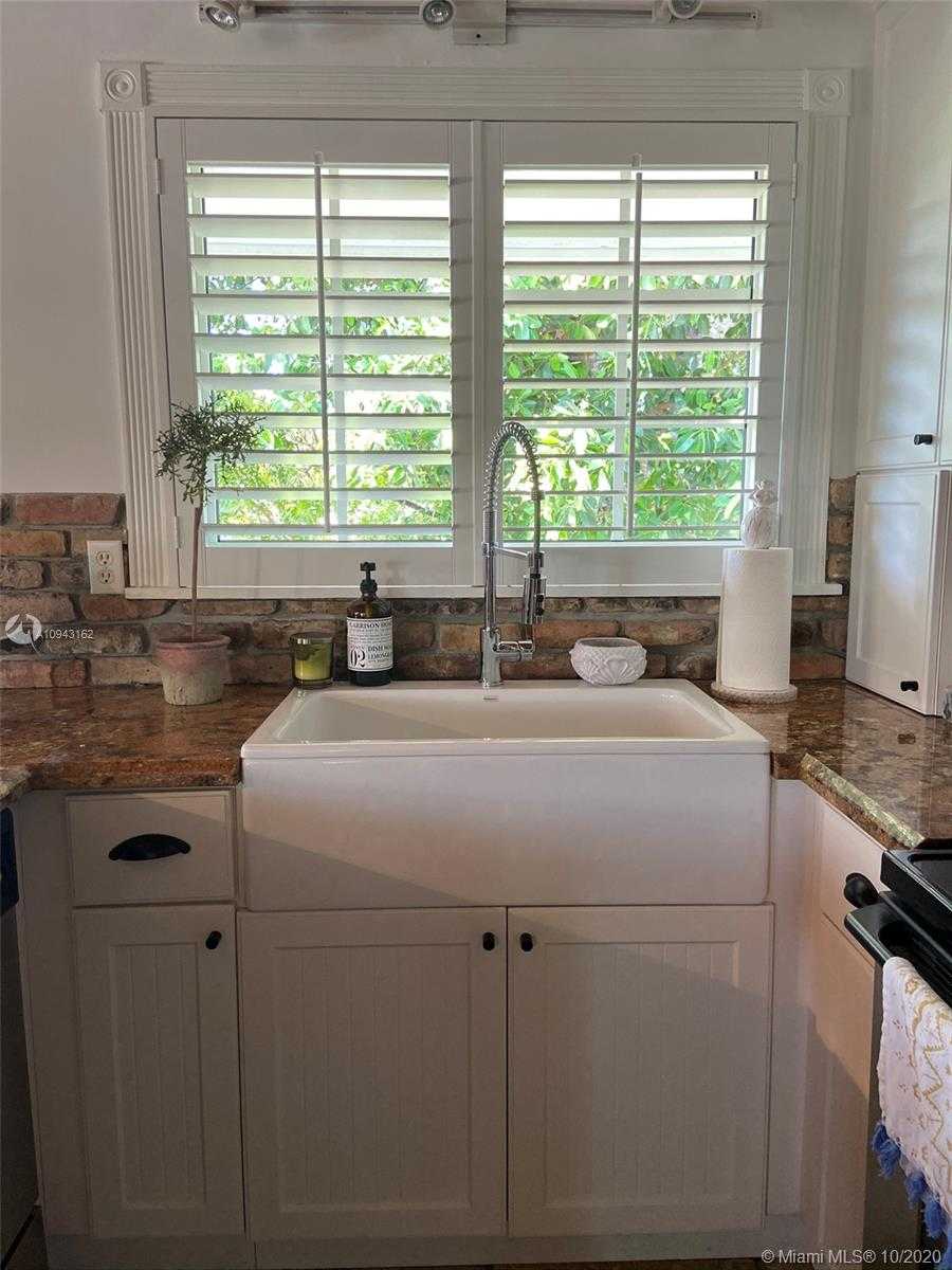 Small Image of 450 BOWIE LN, Key Largo Number 17