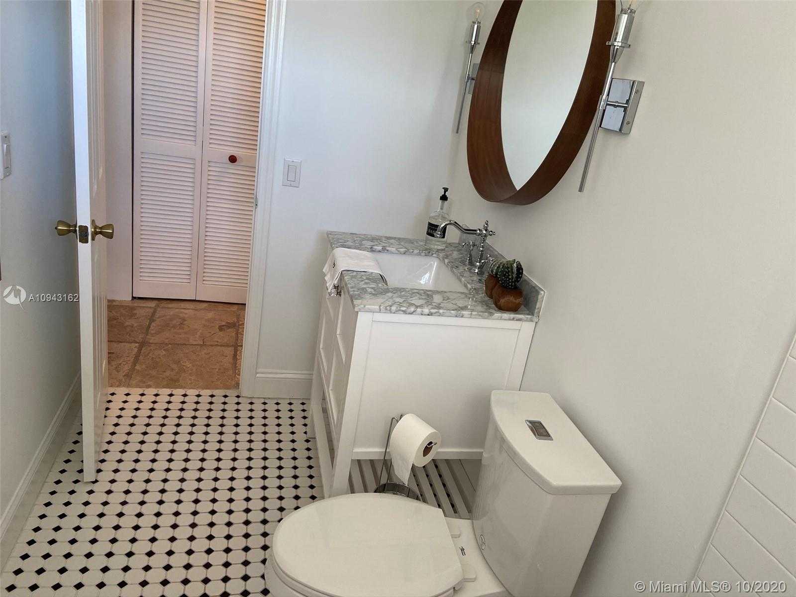 Small Image of 450 BOWIE LN, Key Largo Number 24