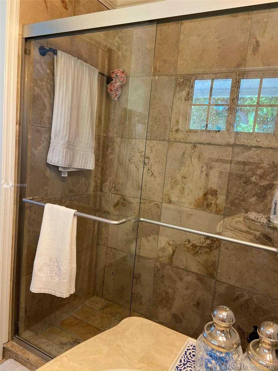 Small Image of 450 BOWIE LN, Key Largo Number 33