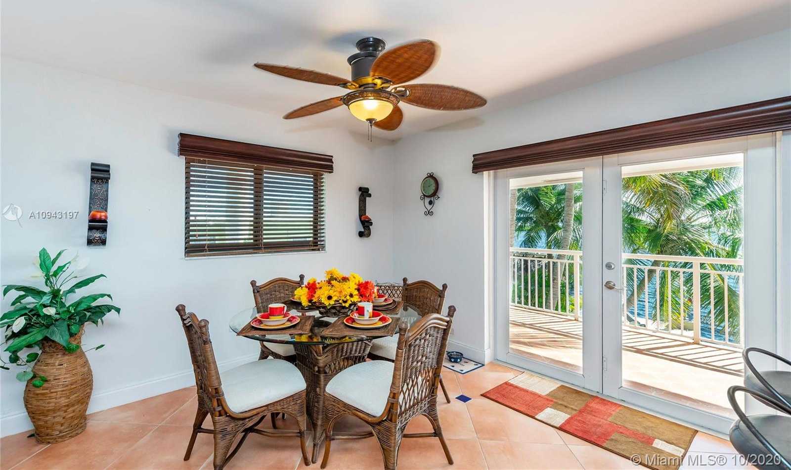 Small Image of 632 ISLAND DR, Key Largo Number 18