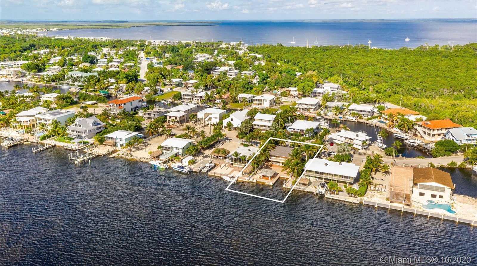 Small Image of 632 ISLAND DR, Key Largo Number 36