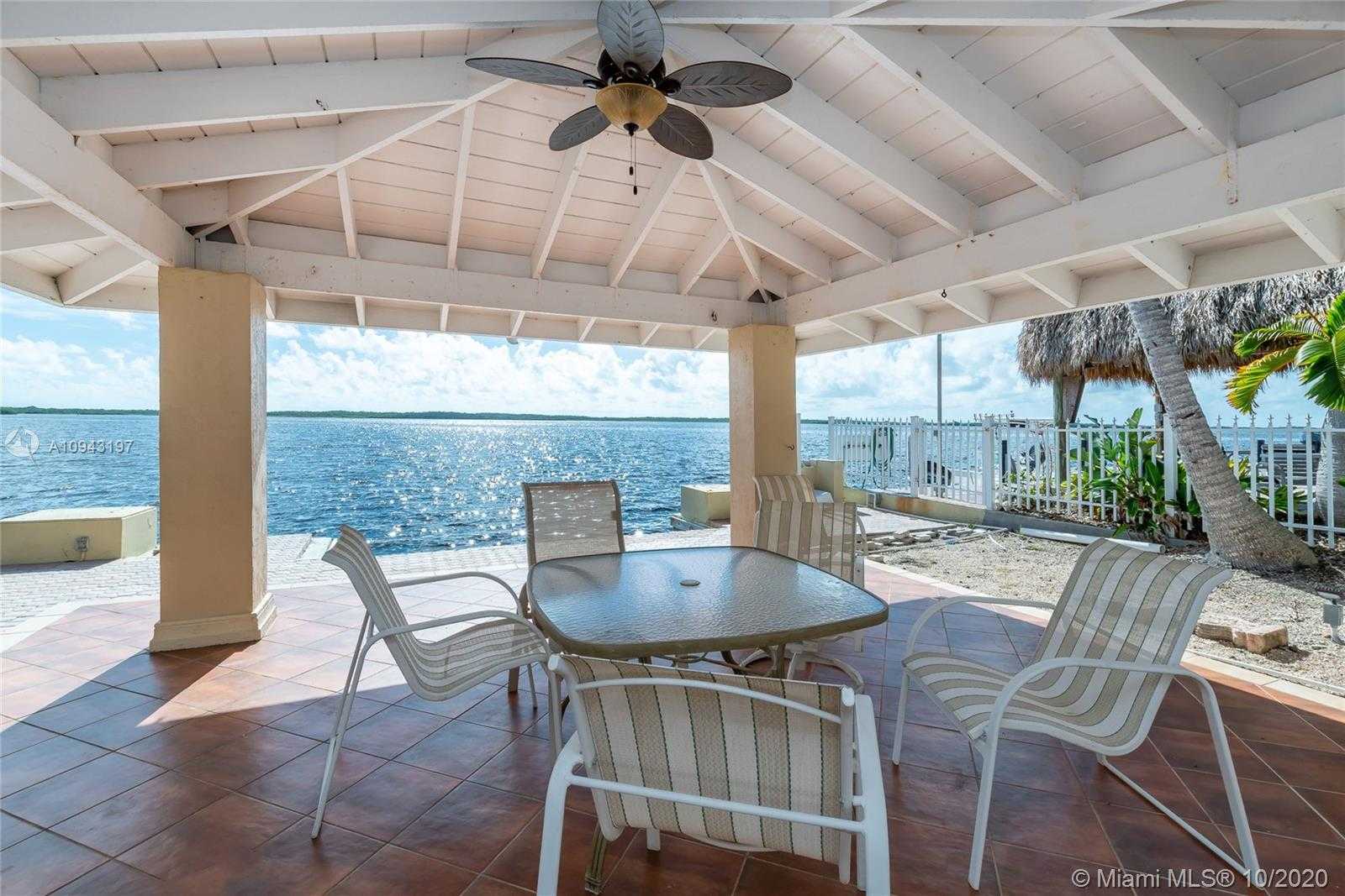 Small Image of 632 ISLAND DR, Key Largo Number 5