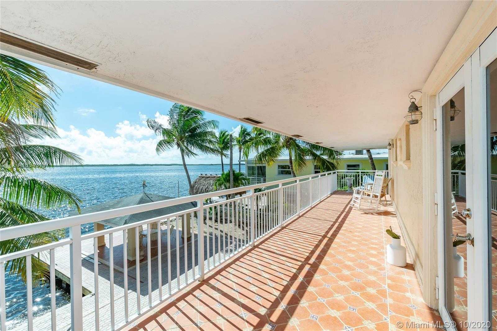 Small Image of 632 ISLAND DR, Key Largo Number 8