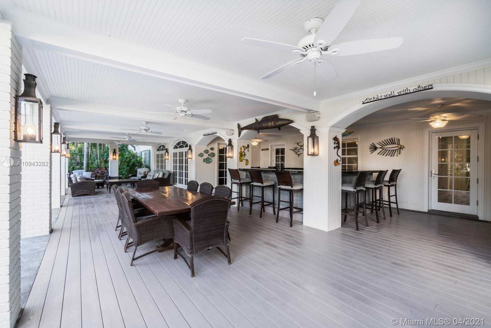 Small Image of 8585 OLD CUTLER RD, Coral Gables Number 14