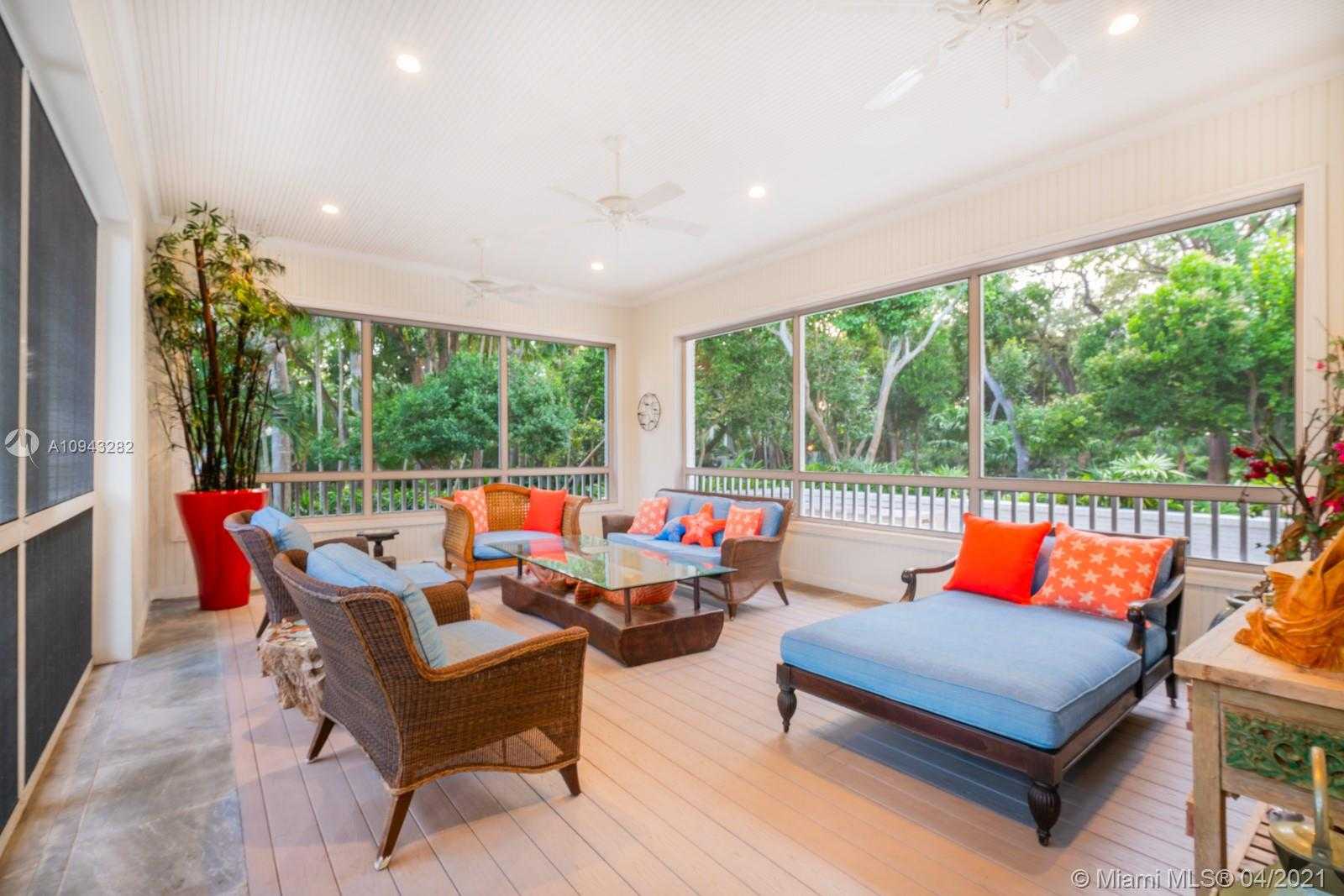 Small Image of 8585 OLD CUTLER RD, Coral Gables Number 15