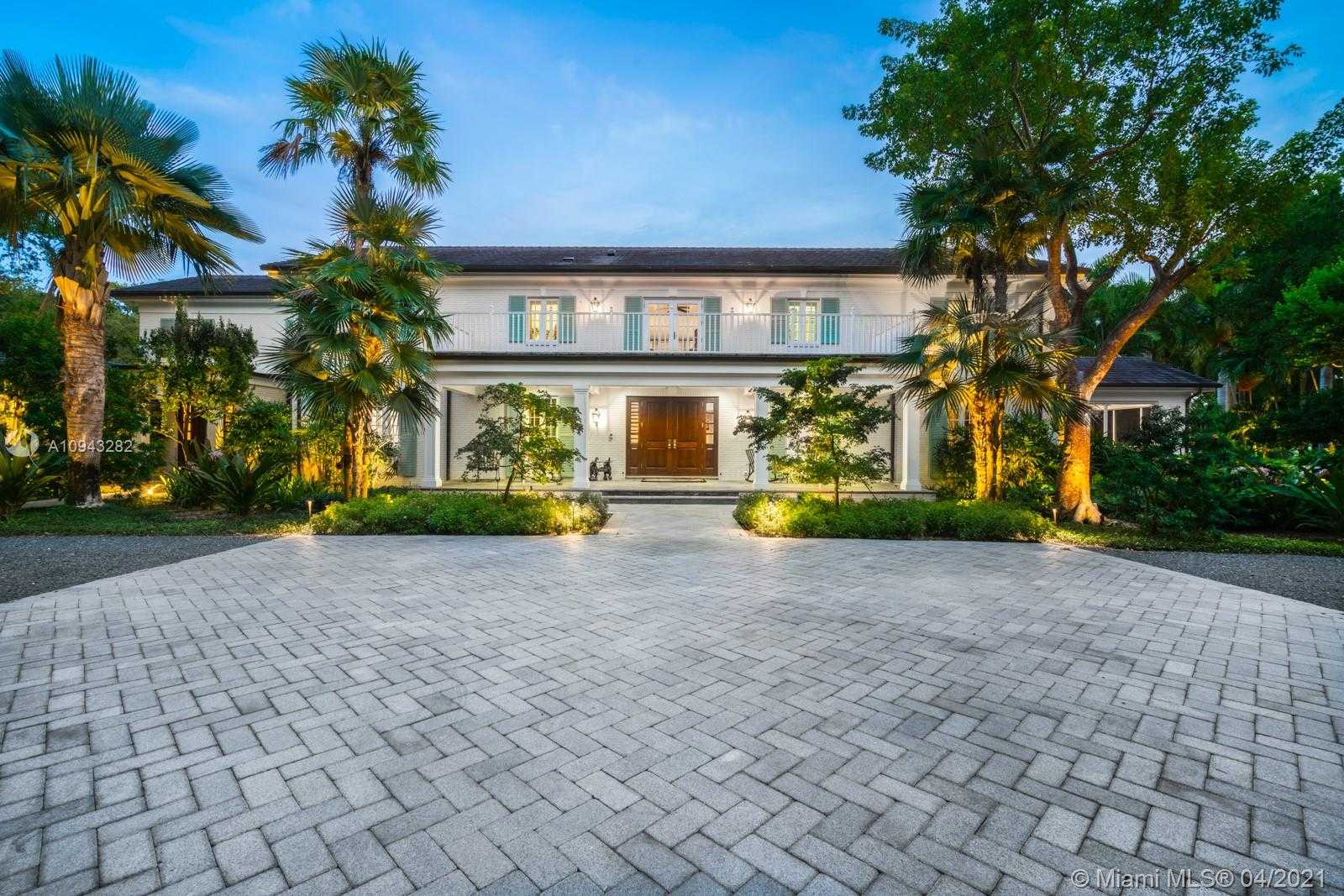 Small Image of 8585 OLD CUTLER RD, Coral Gables Number 2
