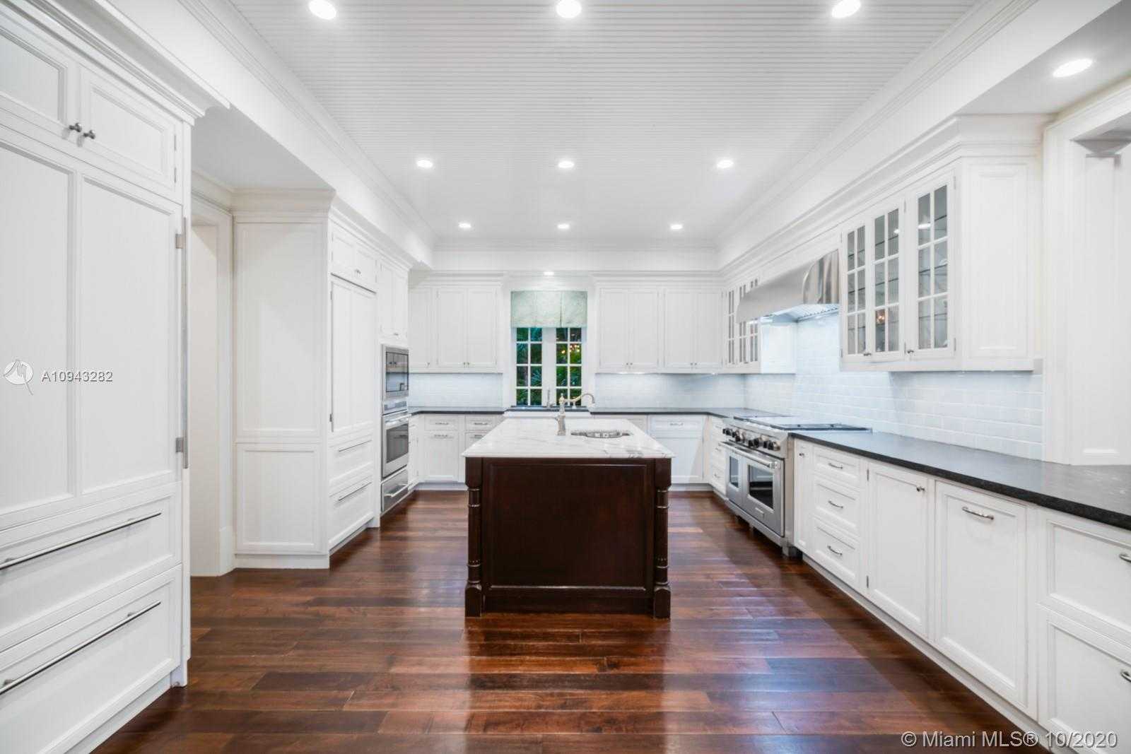Small Image of 8585 OLD CUTLER RD, Coral Gables Number 4