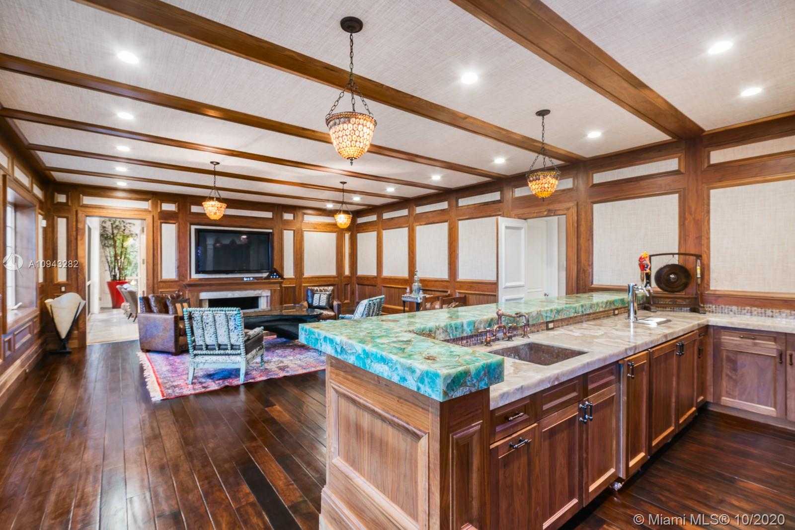 Small Image of 8585 OLD CUTLER RD, Coral Gables Number 5