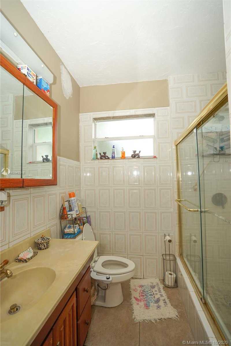 Small Image of 10350 SOUTH WEST 28TH ST, Miami Number 11